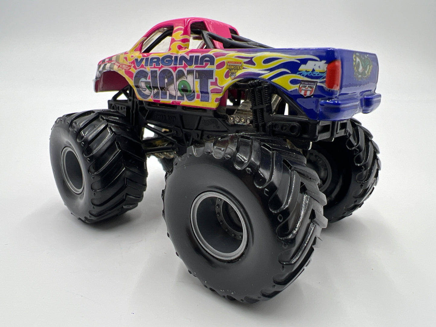 Hot Wheels 1:64 Monster Jam Small Wheel/Metal Base Virginia Giant Loose