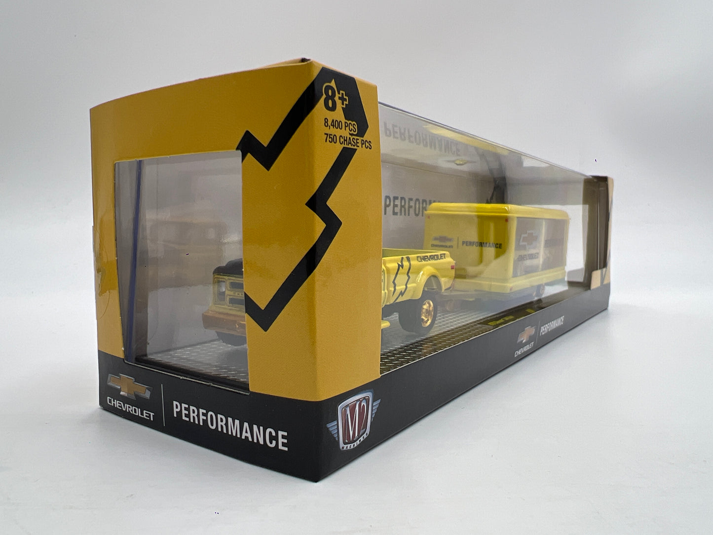 M2 Machines Auto Haulers CHASE 1970 Chevrolet C60 Truck & 1970 Chevrolet Camaro Z/28 RS R58