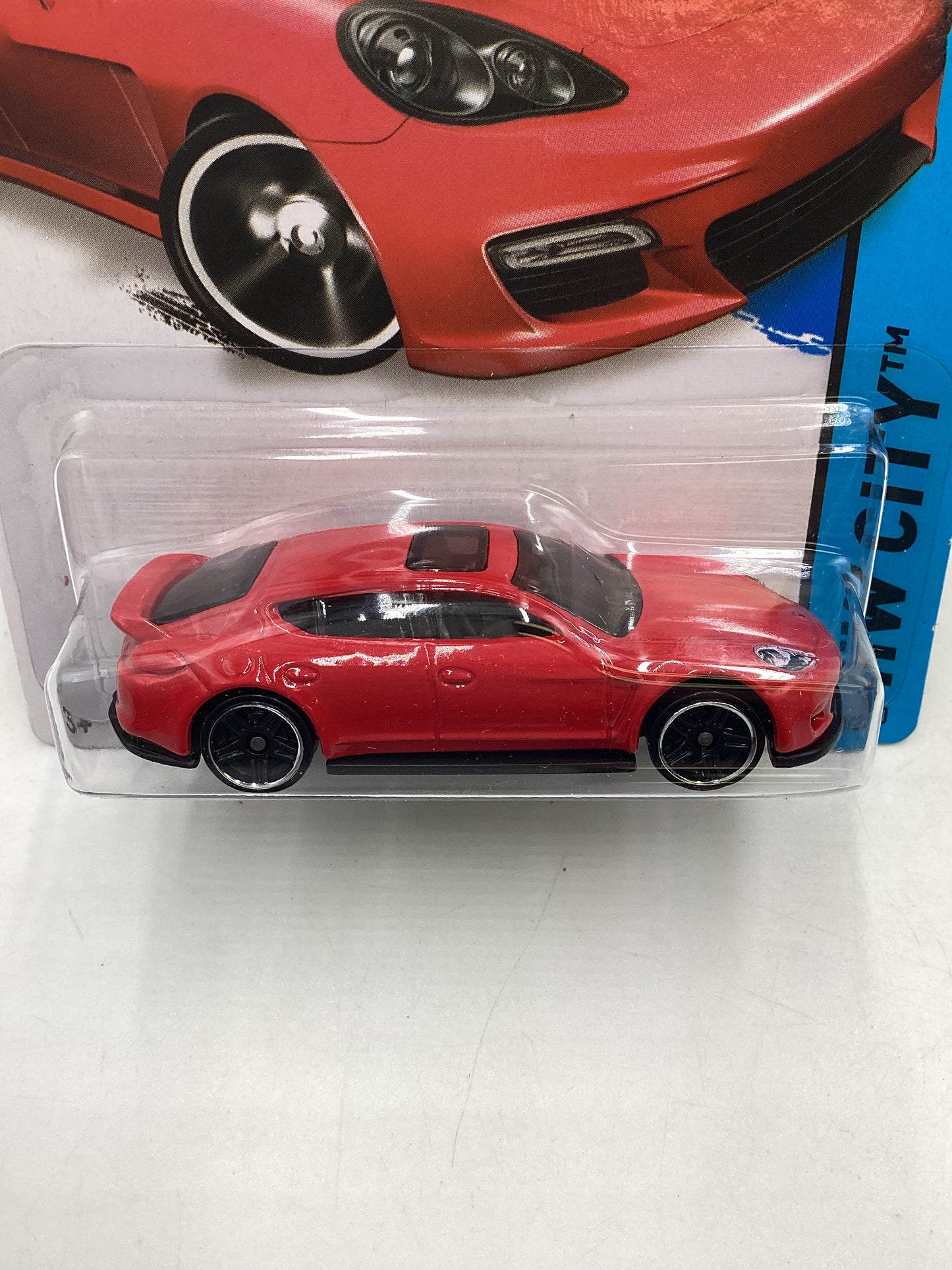 2014 HW City #40 Porsche Panamera Red 98F