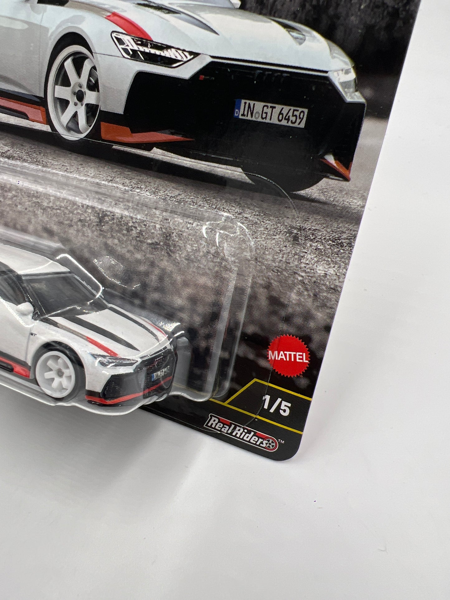 2025 Hot Wheels Car Culture Premium Fast Wagons #1 Audi RS 6 Avant White 260B