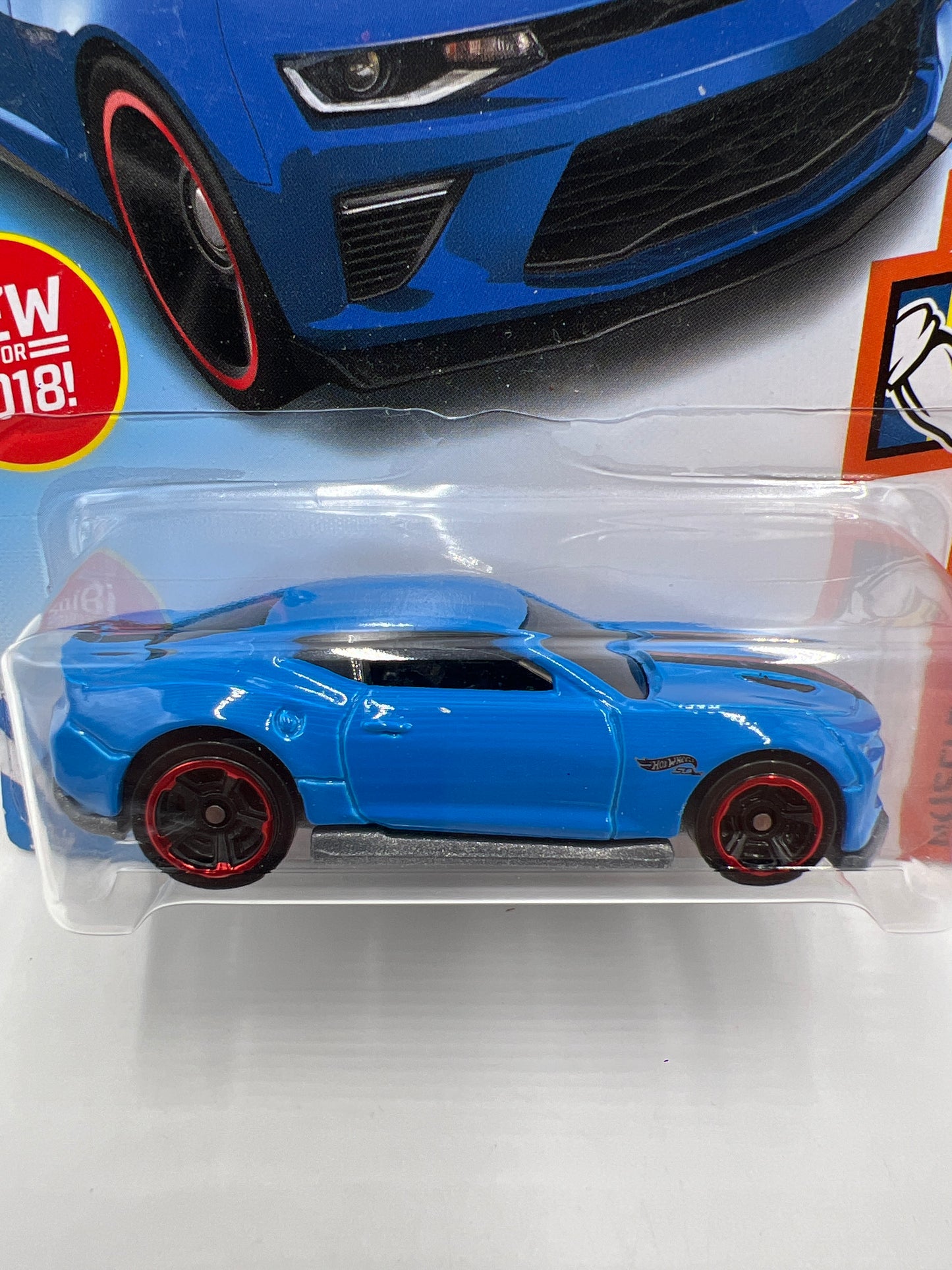 2018 Hot Wheels Muscle Mania #265 18 Camaro SS Blue 6D