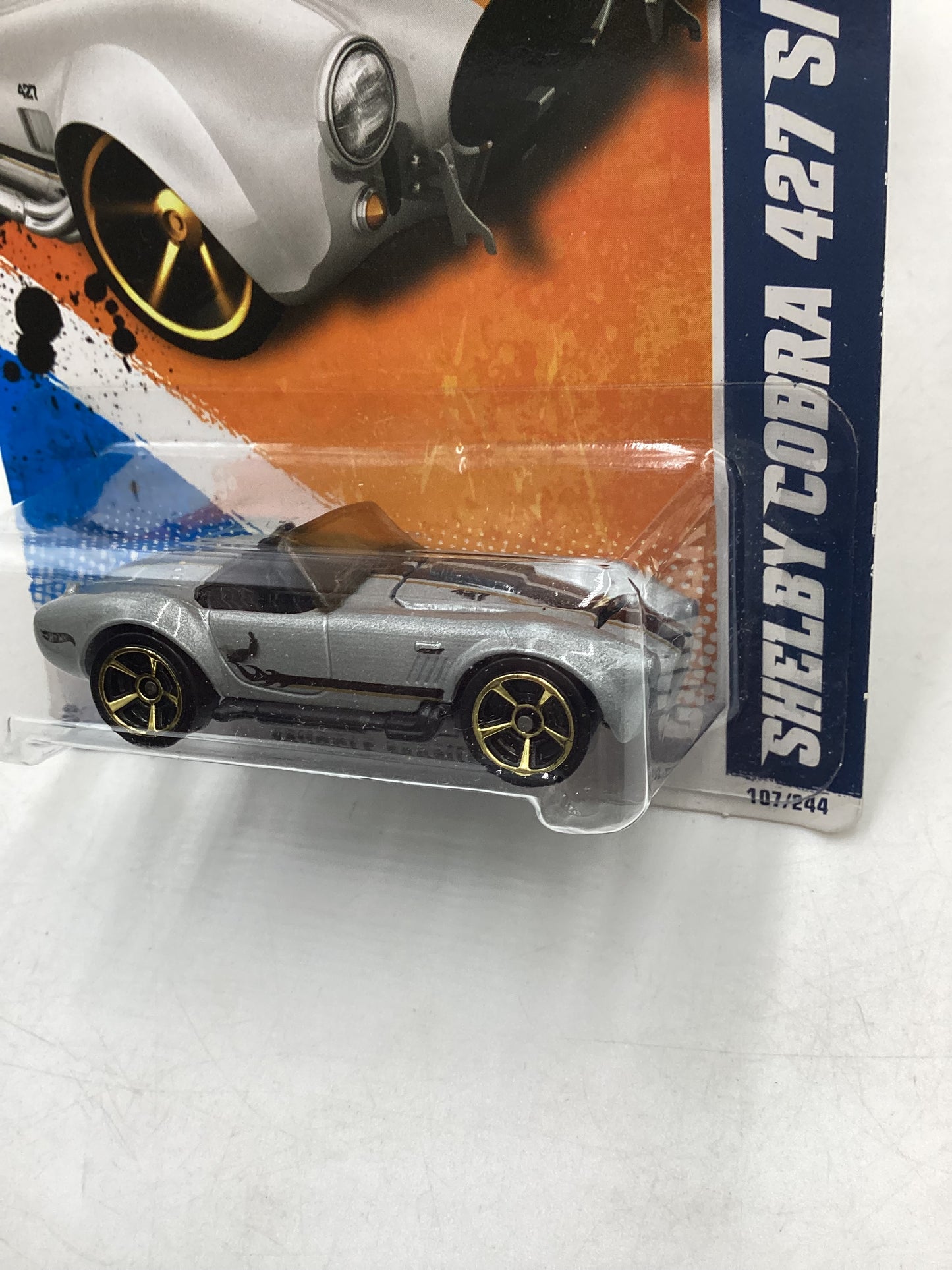 2011 Hot Wheels #107 67 Shelby Cobra 427 S/C Silver 33B