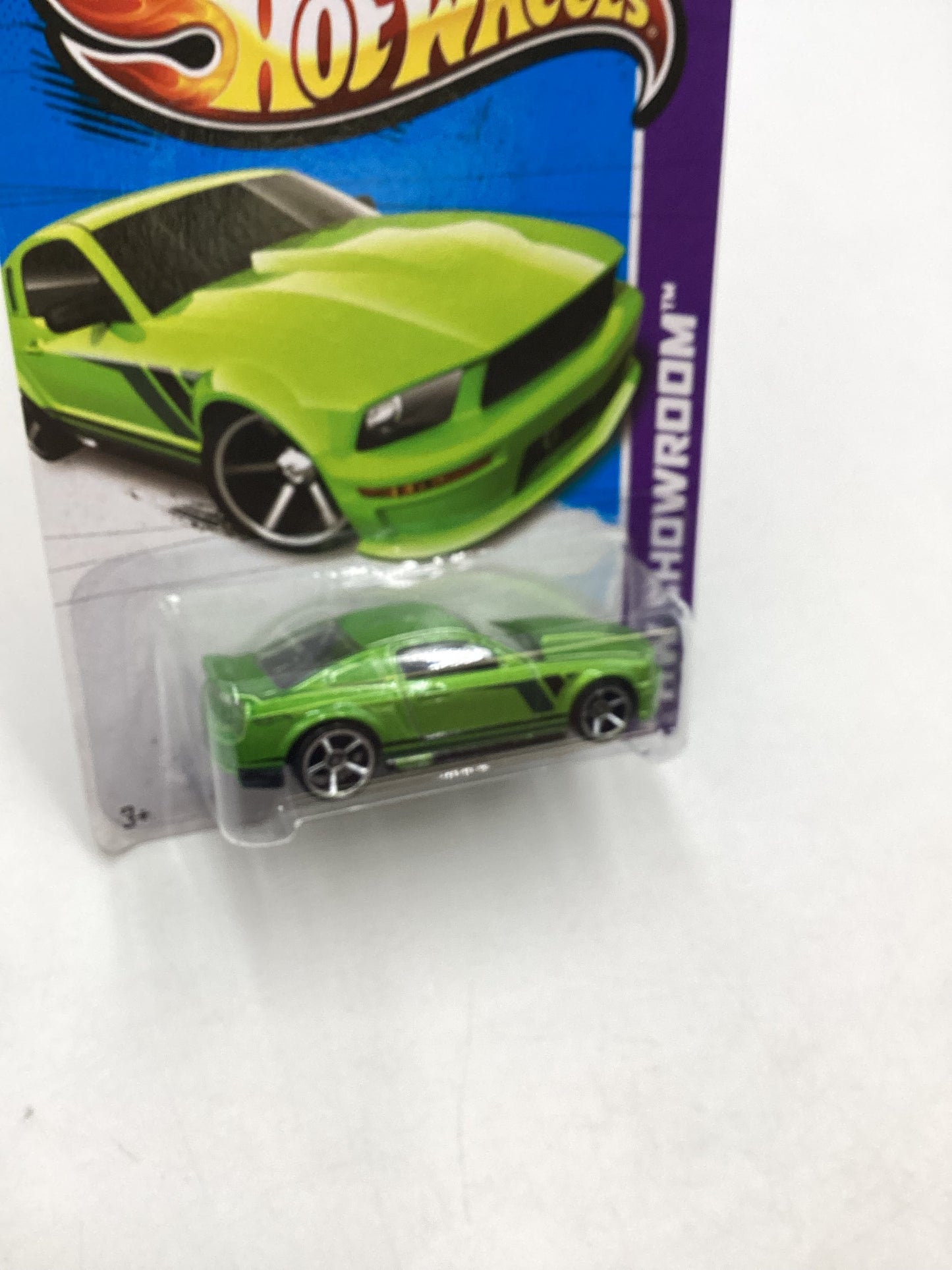 2013 Hot Wheels #229 07 Ford Mustang Green 21C