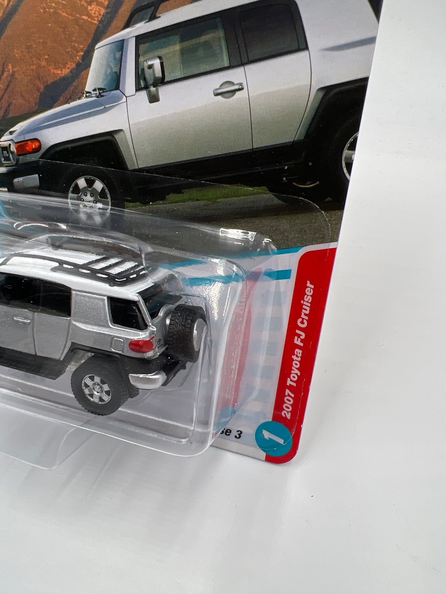 Johnny Lightning Classic Gold Release 3 Version A 2007 Toyota FJ Cruiser Silver 230D