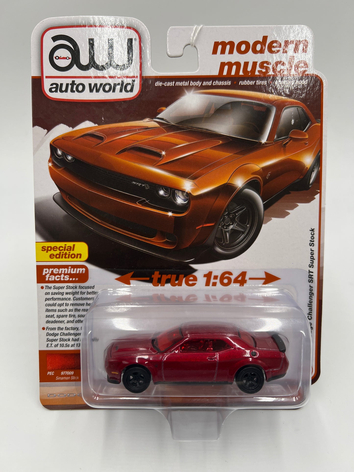 Auto World Modern Muscle Release 5 Version A CHASE 2021 Dodge Challenger SRT Super Stock Red Ultra Red