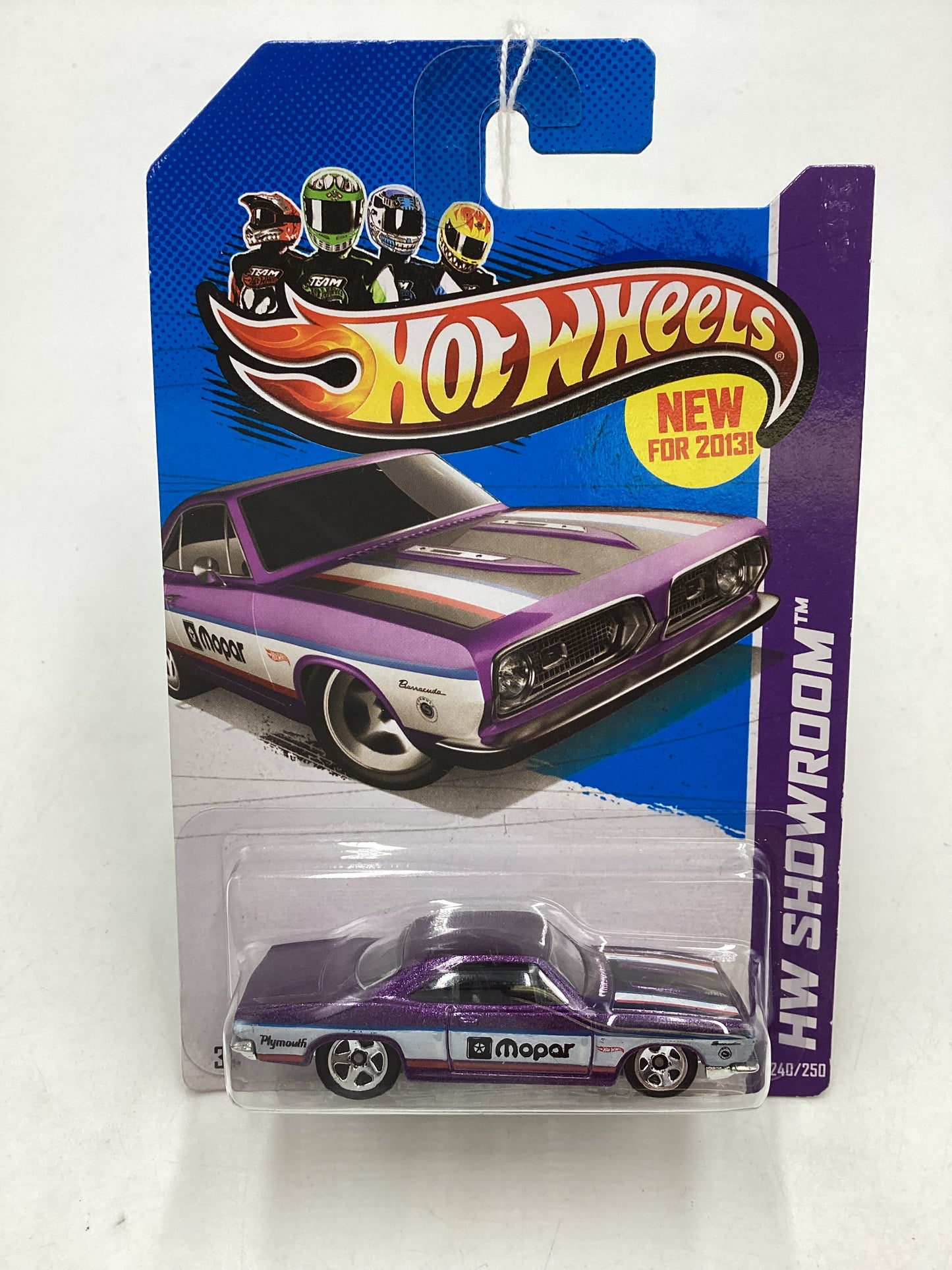 2013 Hot Wheels #240 68 Plymouth Barracuda Formula S Purple 39C