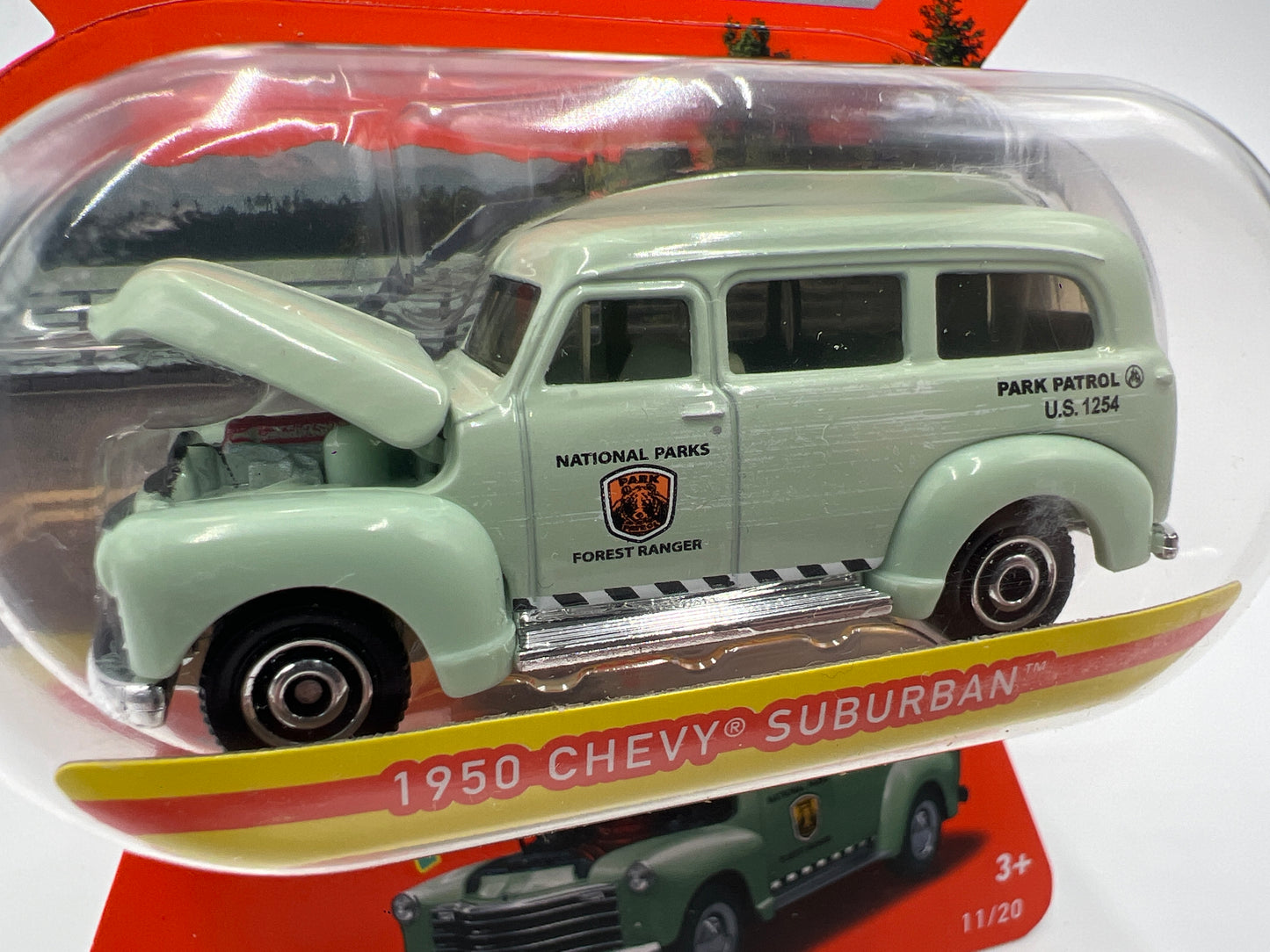 Matchbox Moving Parts #11 1950 Chevy Suburban Green National Parks