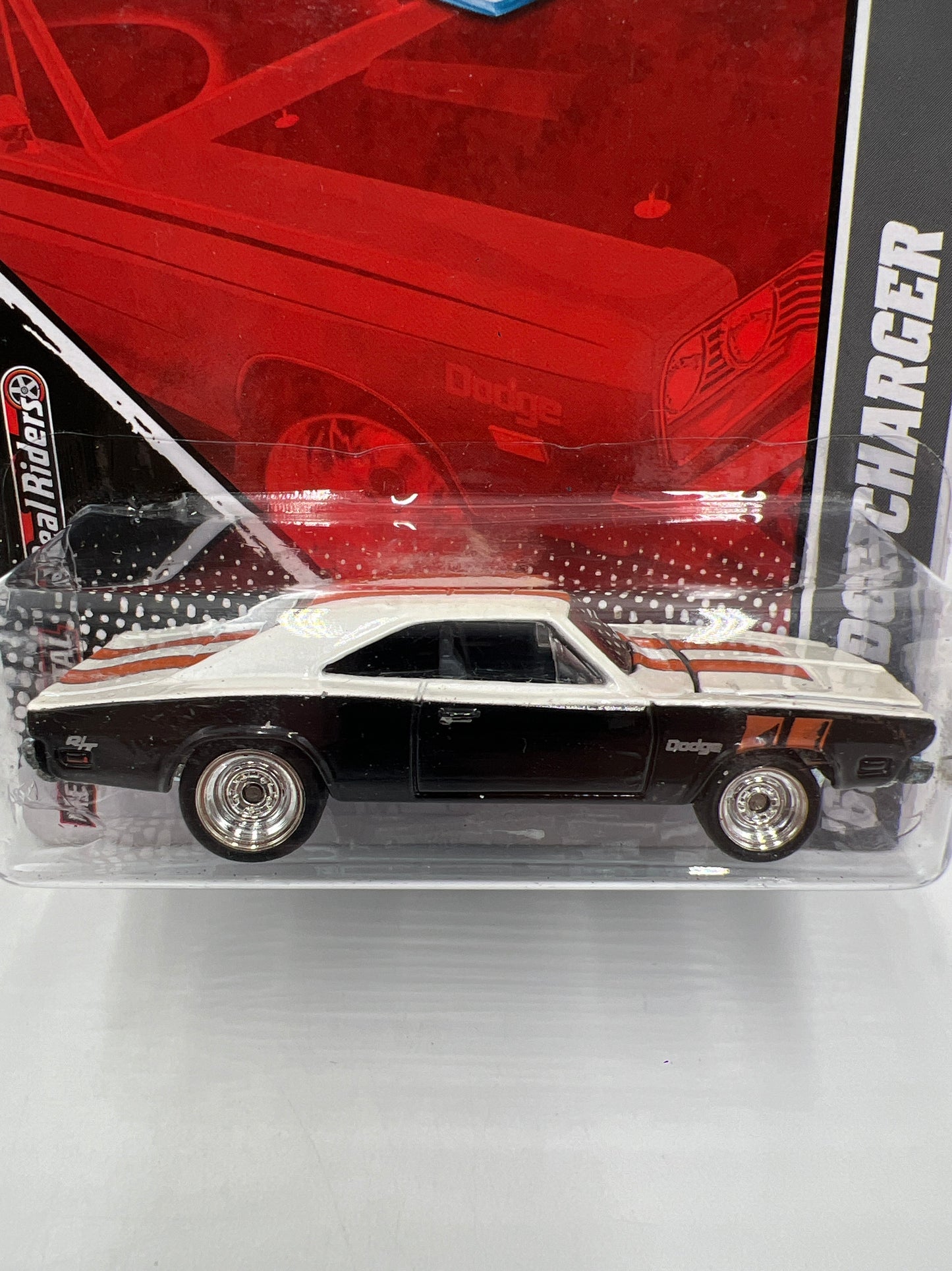 Hot Wheels Premium Garage Mopar Series #7 69 Dodge Charger Black/White Blister Not Perfect