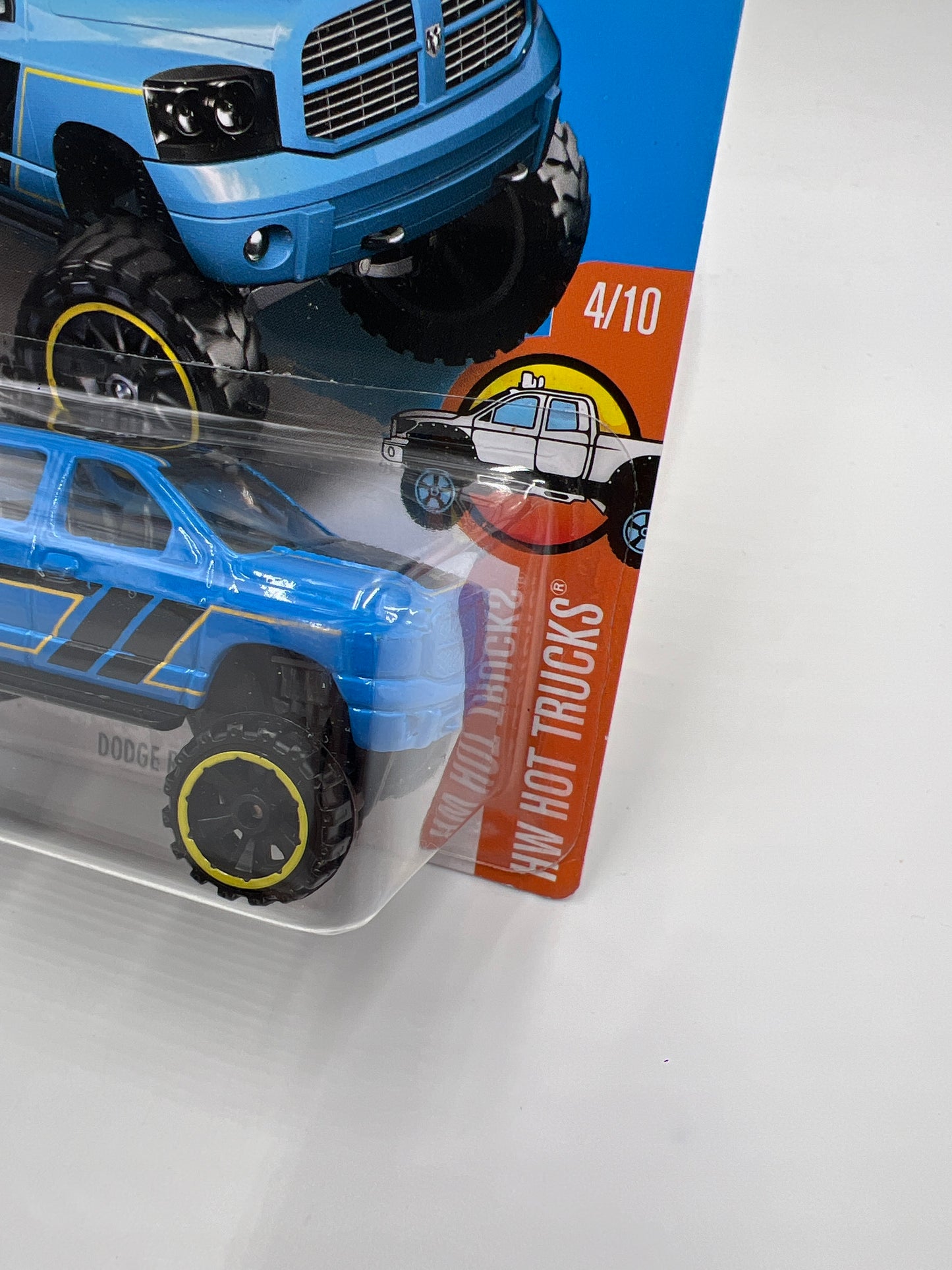 2016 Hot Wheels Walgreens Exclusive #144 Dodge Ram 1500 Blue W/Protector