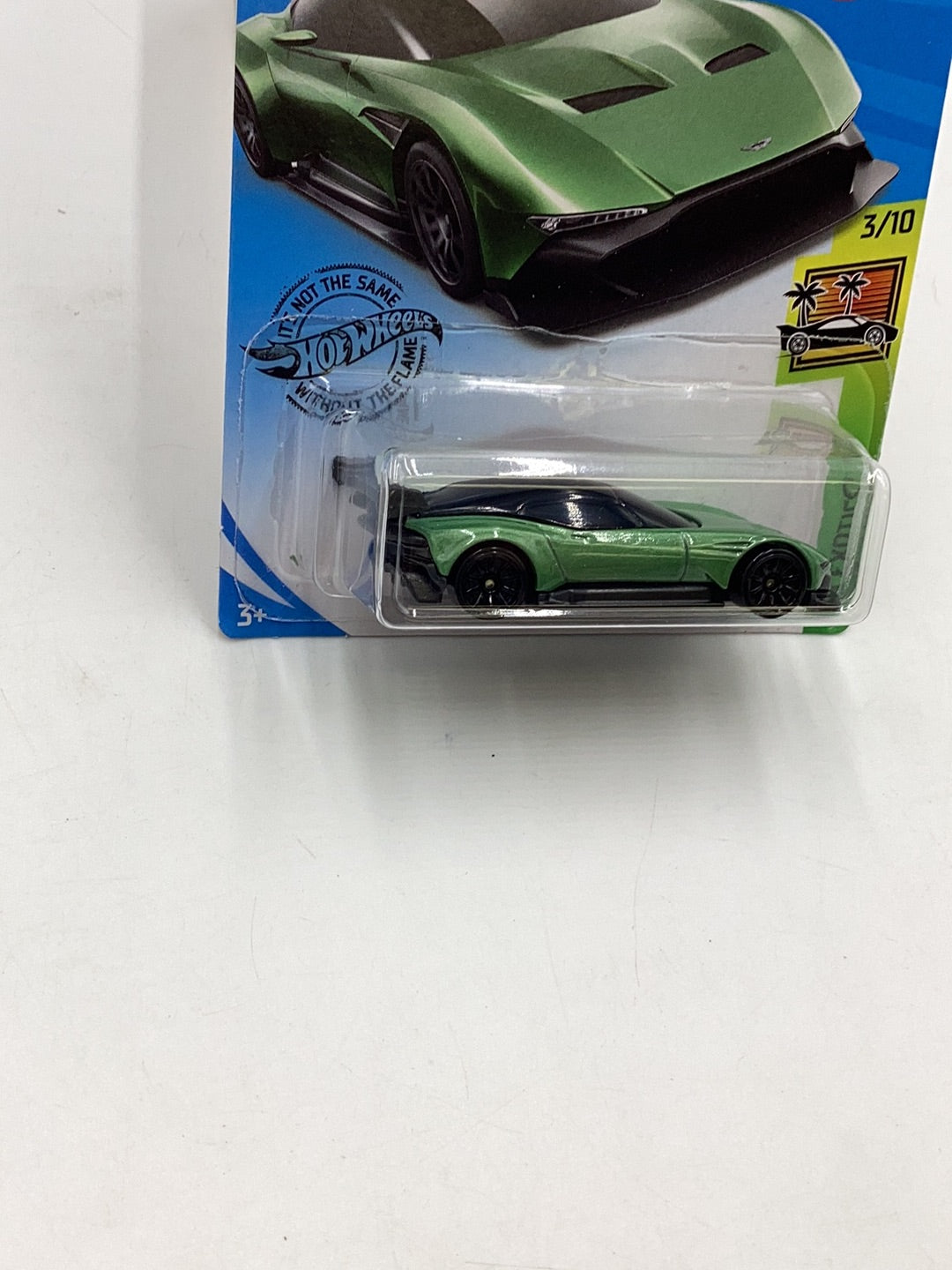 2019 Hot wheels  #235 Aston Martin Vulcan 106A