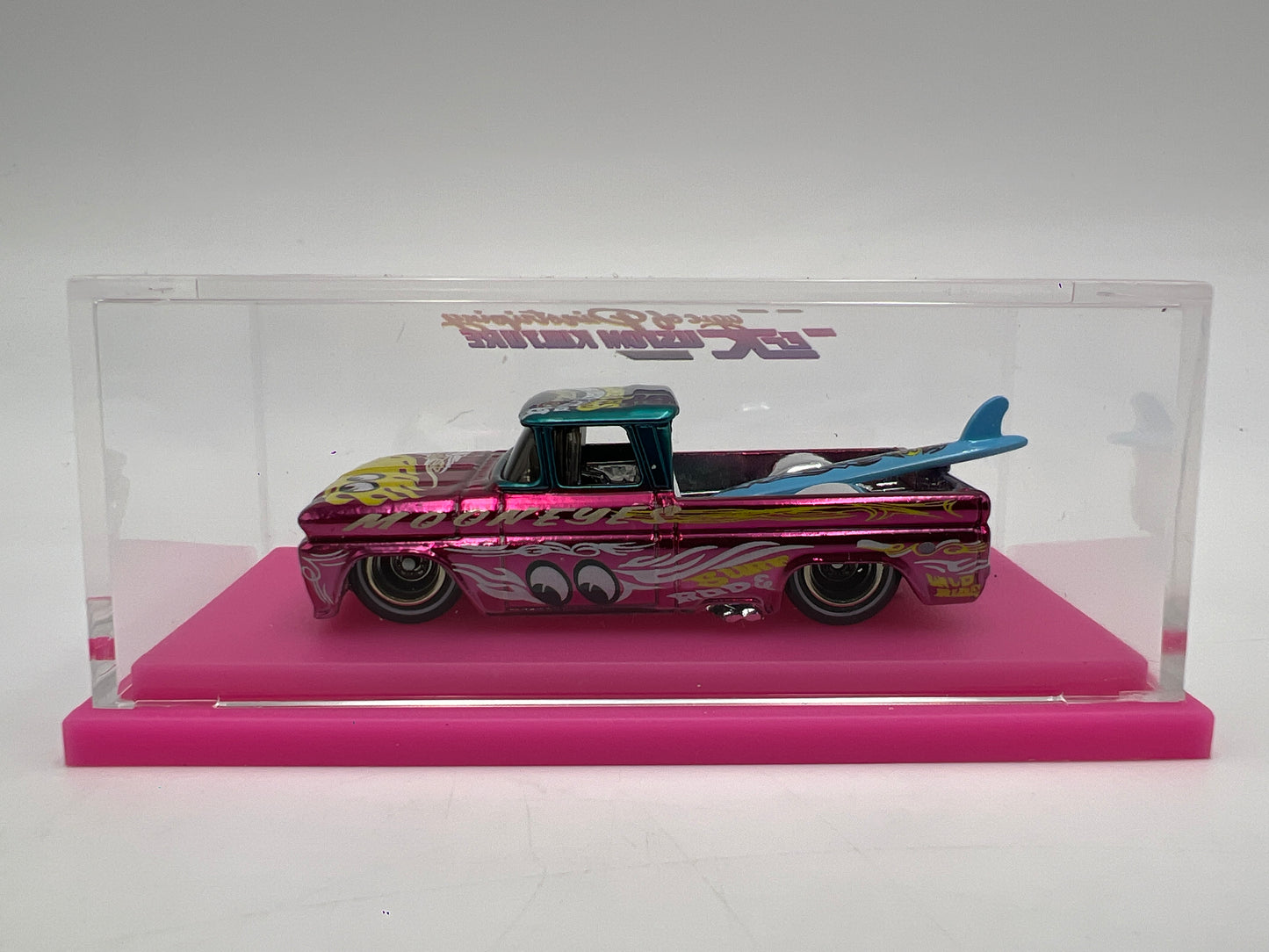 Hot Wheels Kustom Kulture Custom 62 Chevy Pickup Mooneyes Pink CUSTOM W/Case