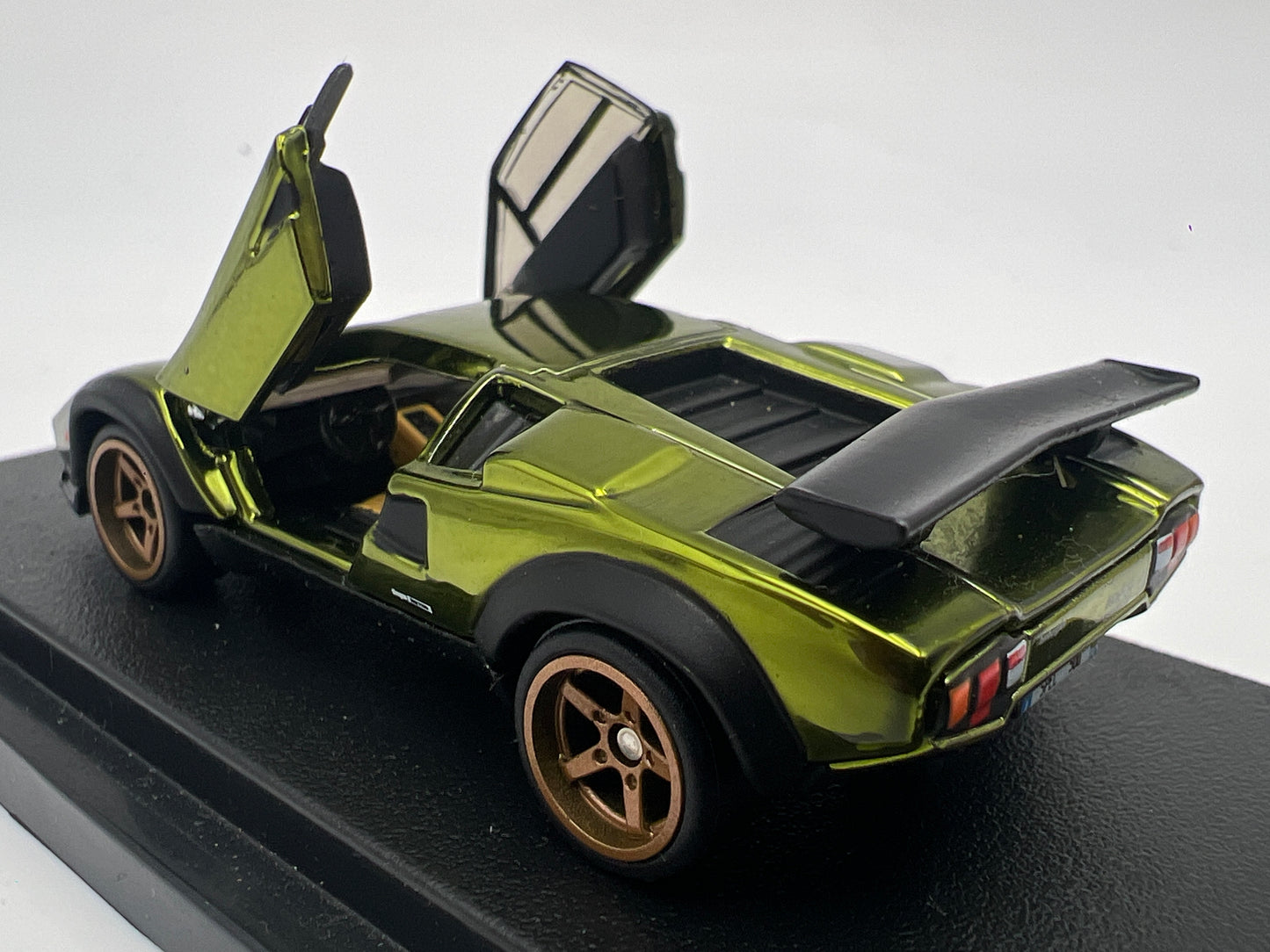 2023 Hot Wheels RLC 82 Lamborghini Countach LP500 S Green