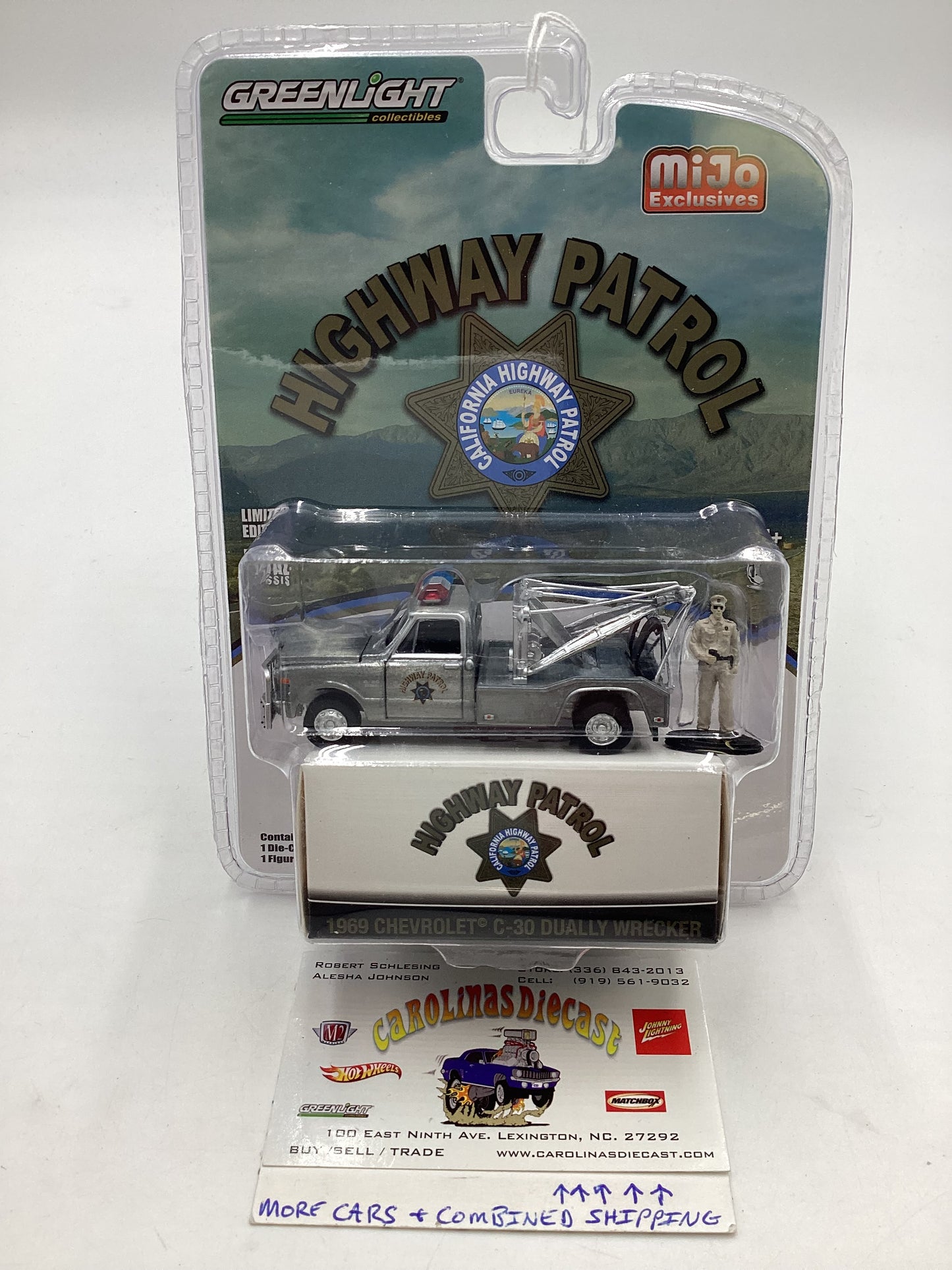 Greenlight Highway Patrol California Raw Chase 1969 Chevrolet C-30 Dually Wrecker