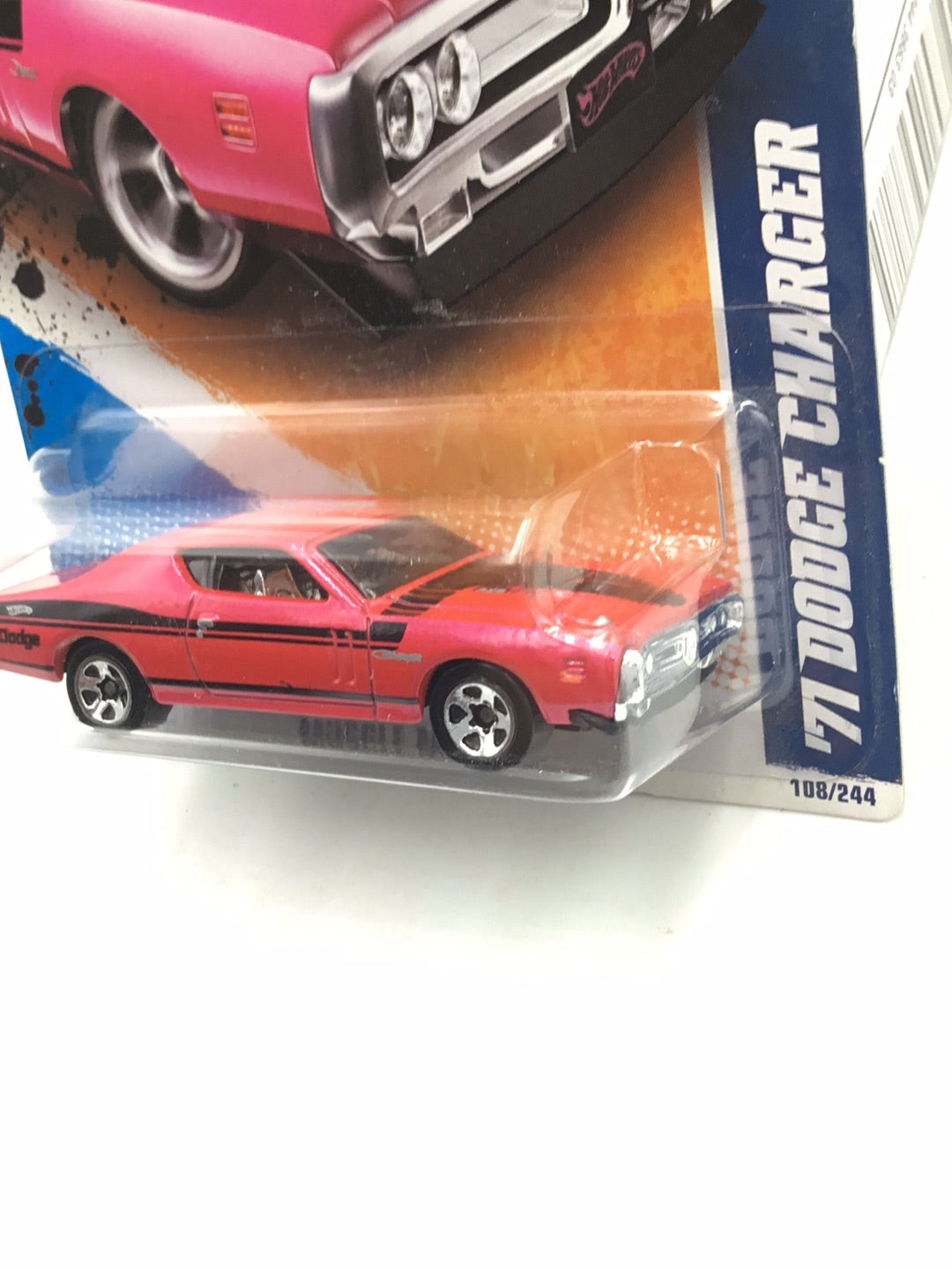 2011 Hot wheels #108 71 Dodge Charger W1