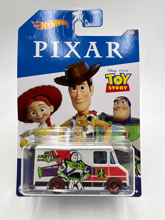 2020 Hot Wheels Disney Pixar #1 Toy Story Combat Medic