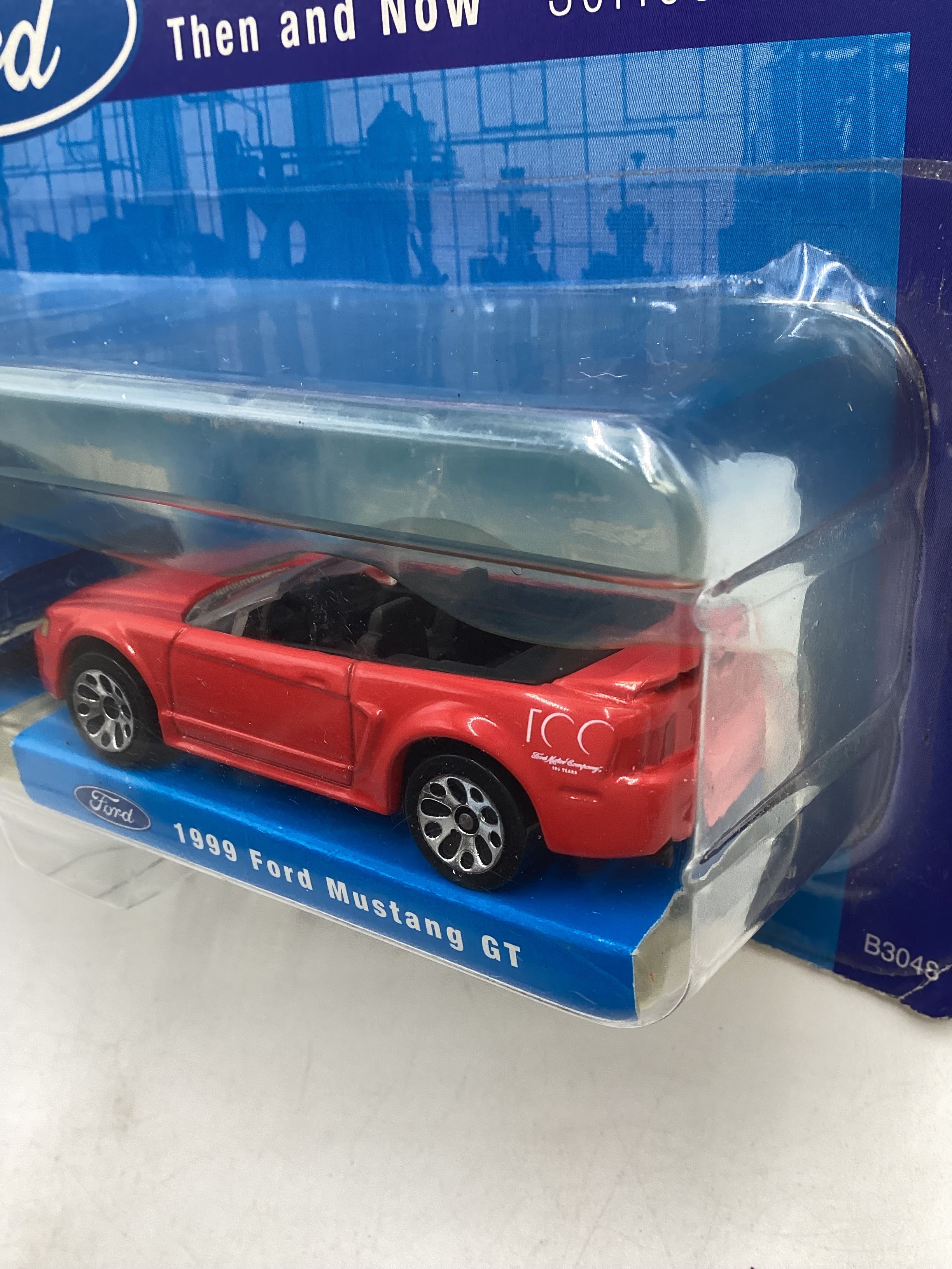 Matchbox Then and Now Ford 100 Years 1968 Ford Mustang GT 1999