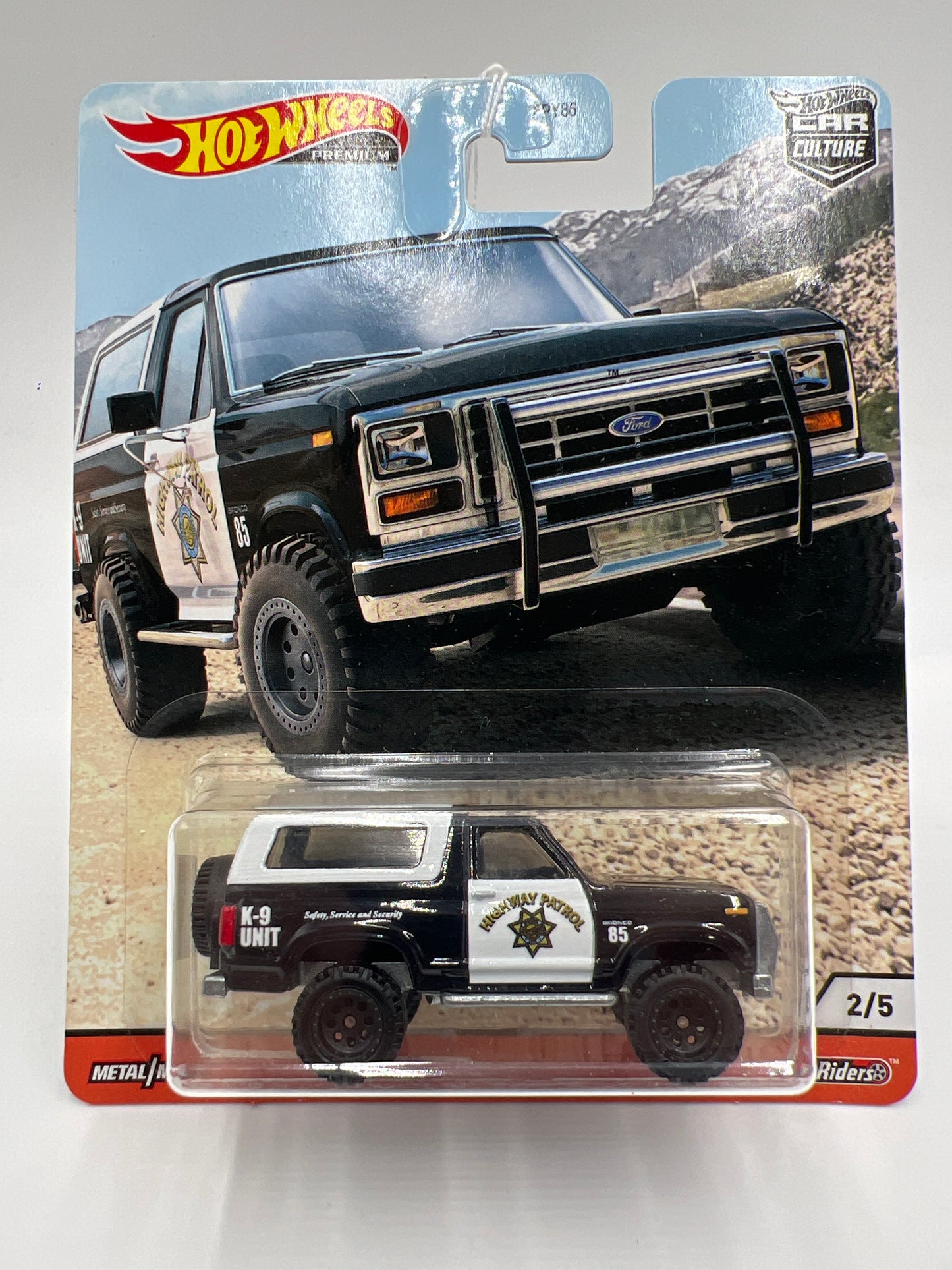 Hot Wheels Premium Wild Terrain #2 85 Ford Bronco Black/White Highway Patrol 253A