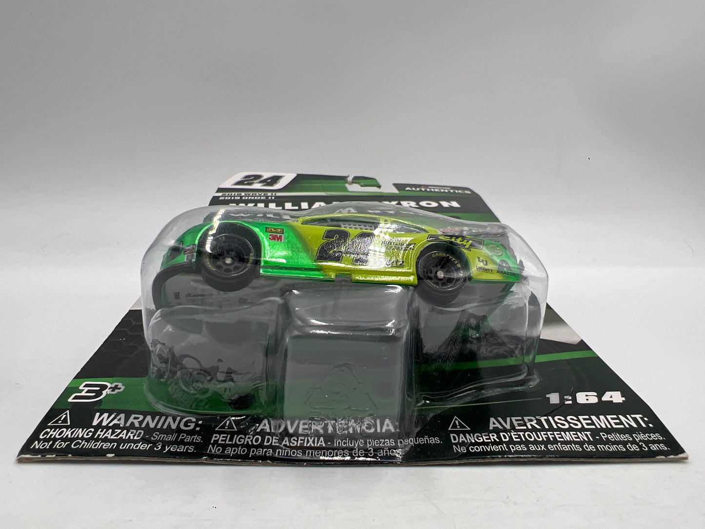 2019 Nascar Authentics Wave 11 Liquid Color CHASE William Byron #24 Green