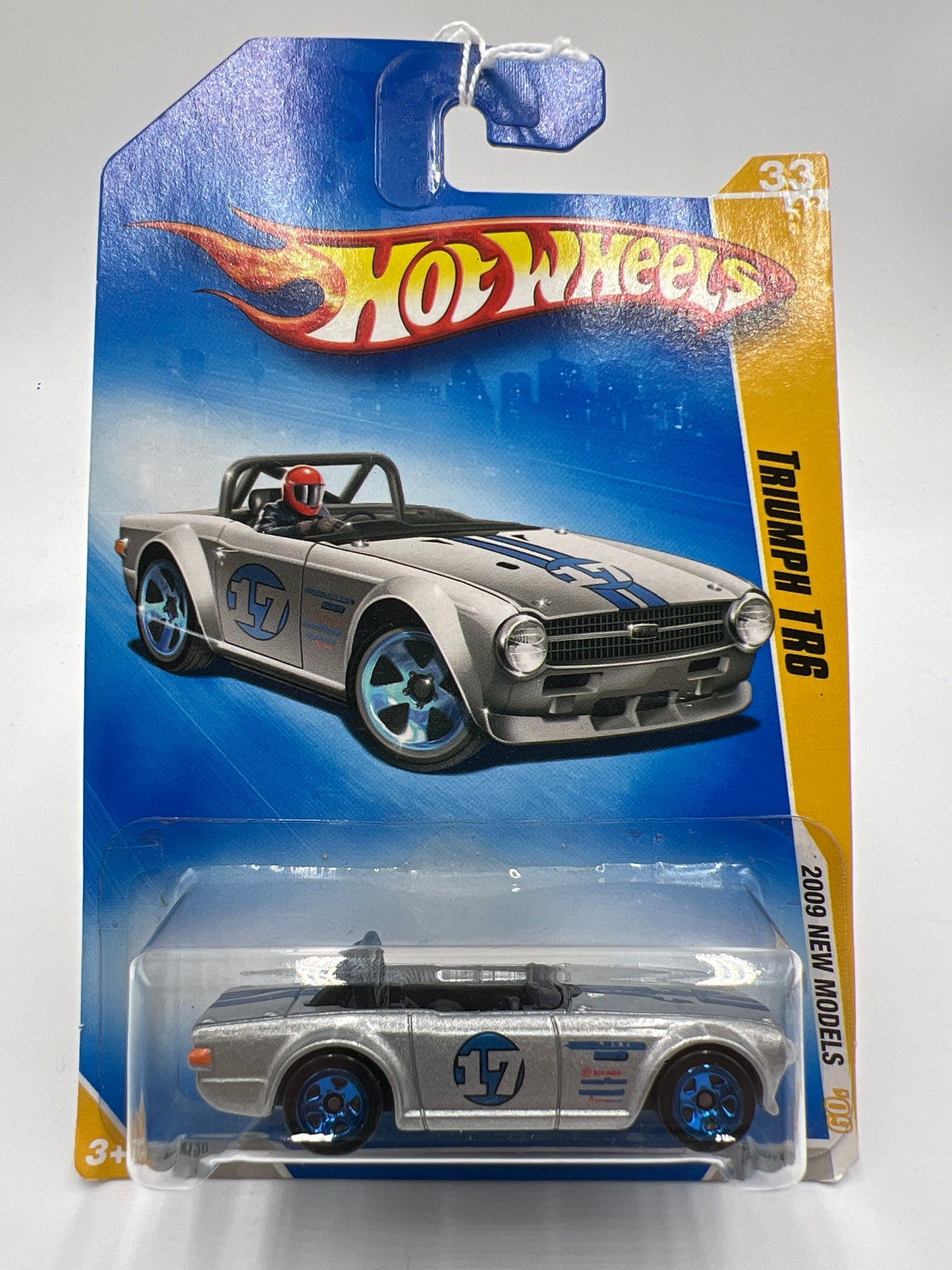 2009 Hot Wheels New Models #33 Triumph TR6 Silver 67B