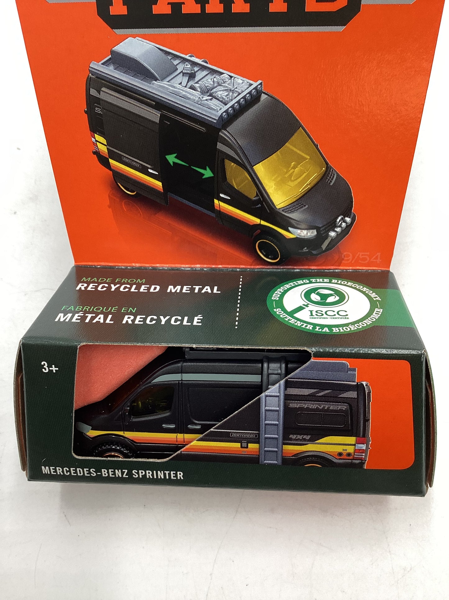 Matchbox Moving Parts Mercedes Benz Sprinter 164G