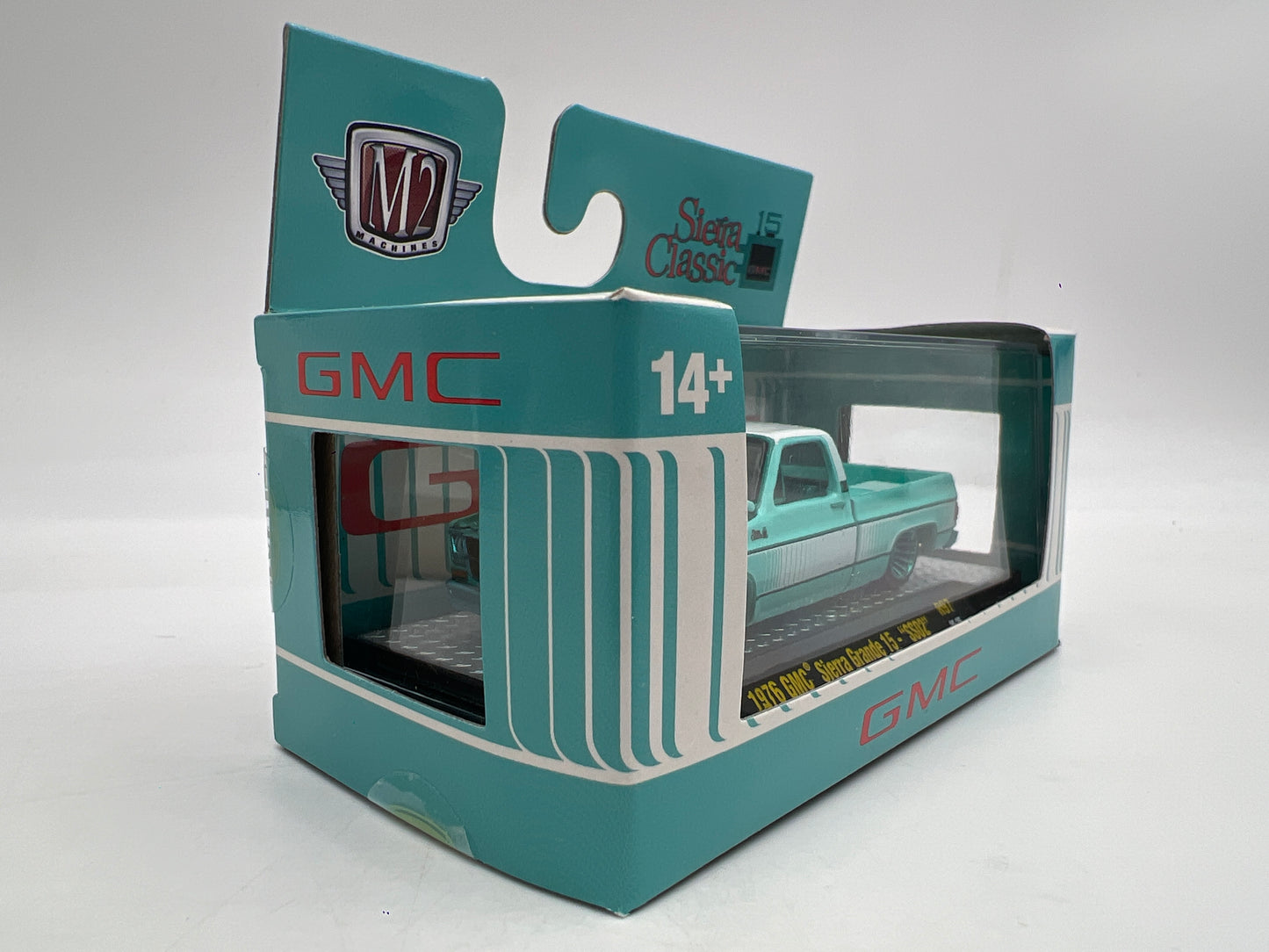 2026 M2 Machines R97 CHASE 1976 GMC Sierra Grande 15 SS02 Light Blue