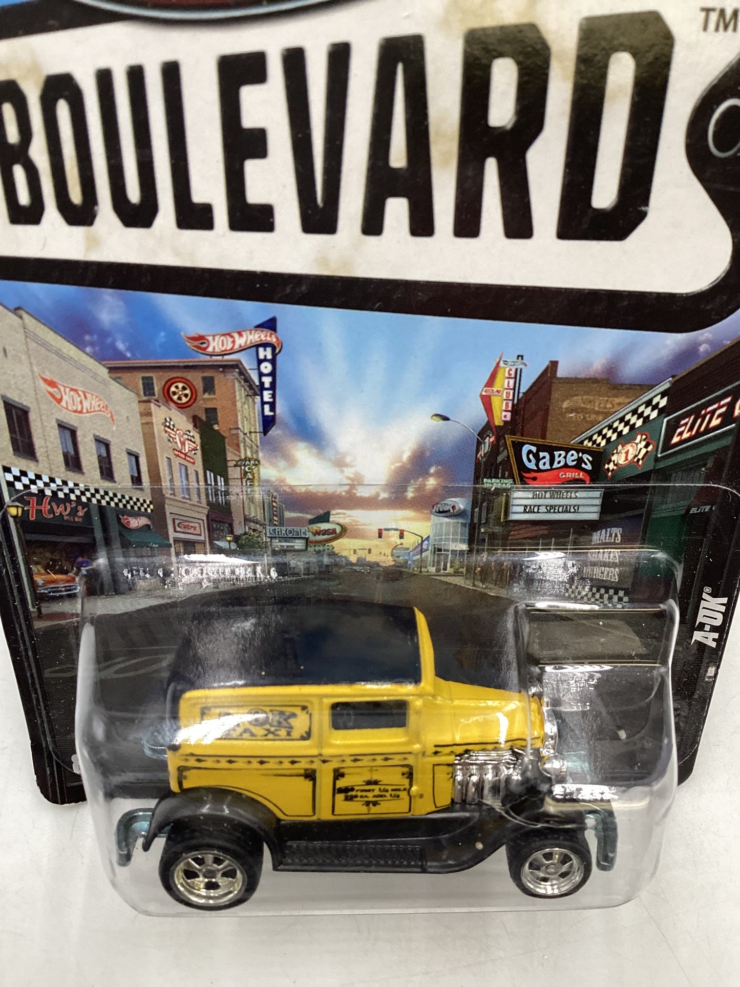 Hot Wheels Boulevard Big Hits A-OK 246A