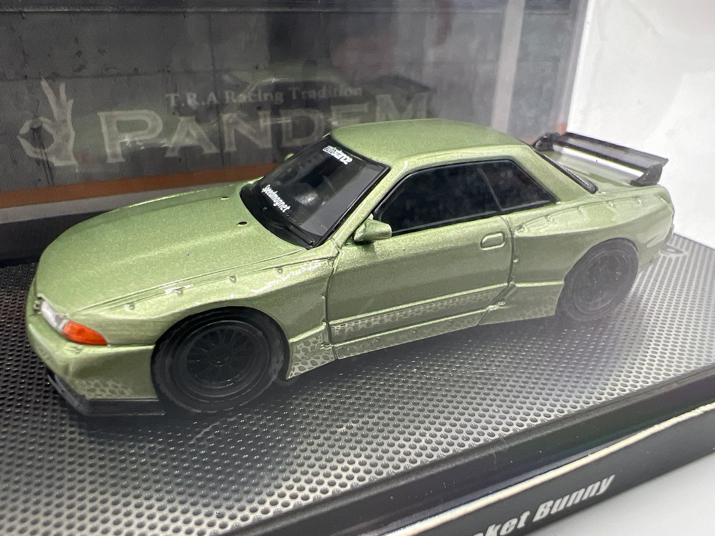 Inno64 1:64 Pandem/Rocket Bunny Nissan Skyline GT-R R32 Green