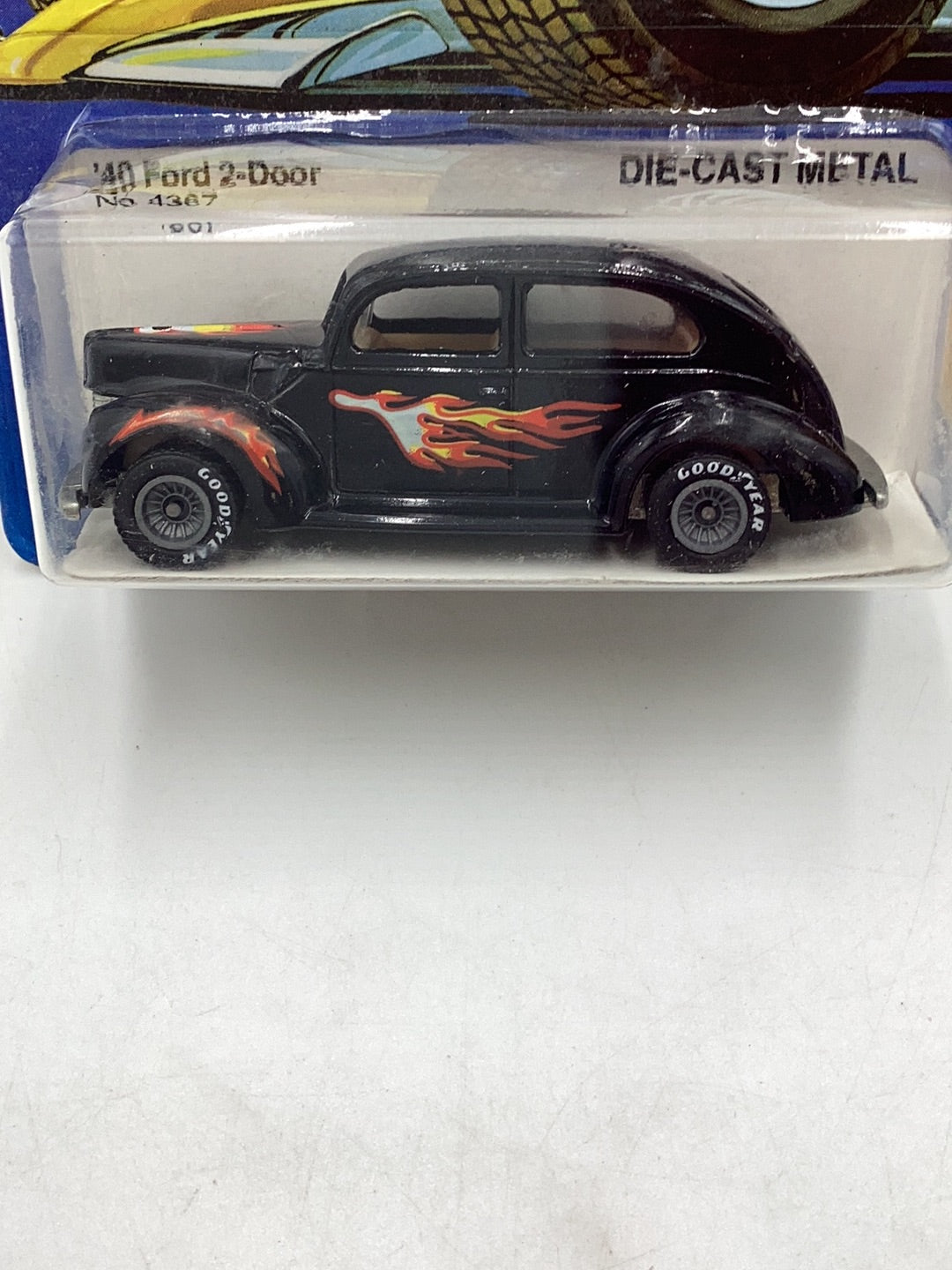 Hot Wheels Real Riders 40 Ford 2-door with protector