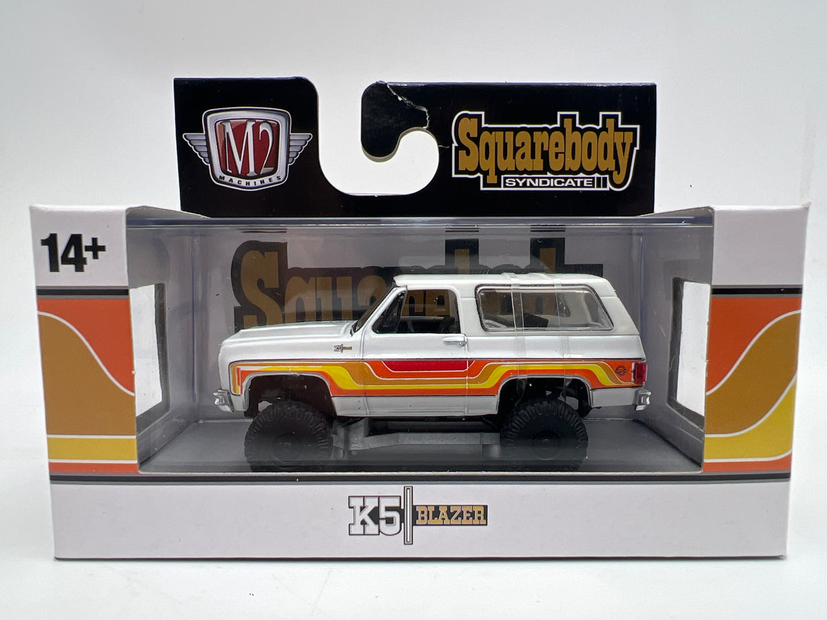 M2 Machines WMTS18 Squarebody Syndicate 1974 Chevrolet K5 Blazer White
