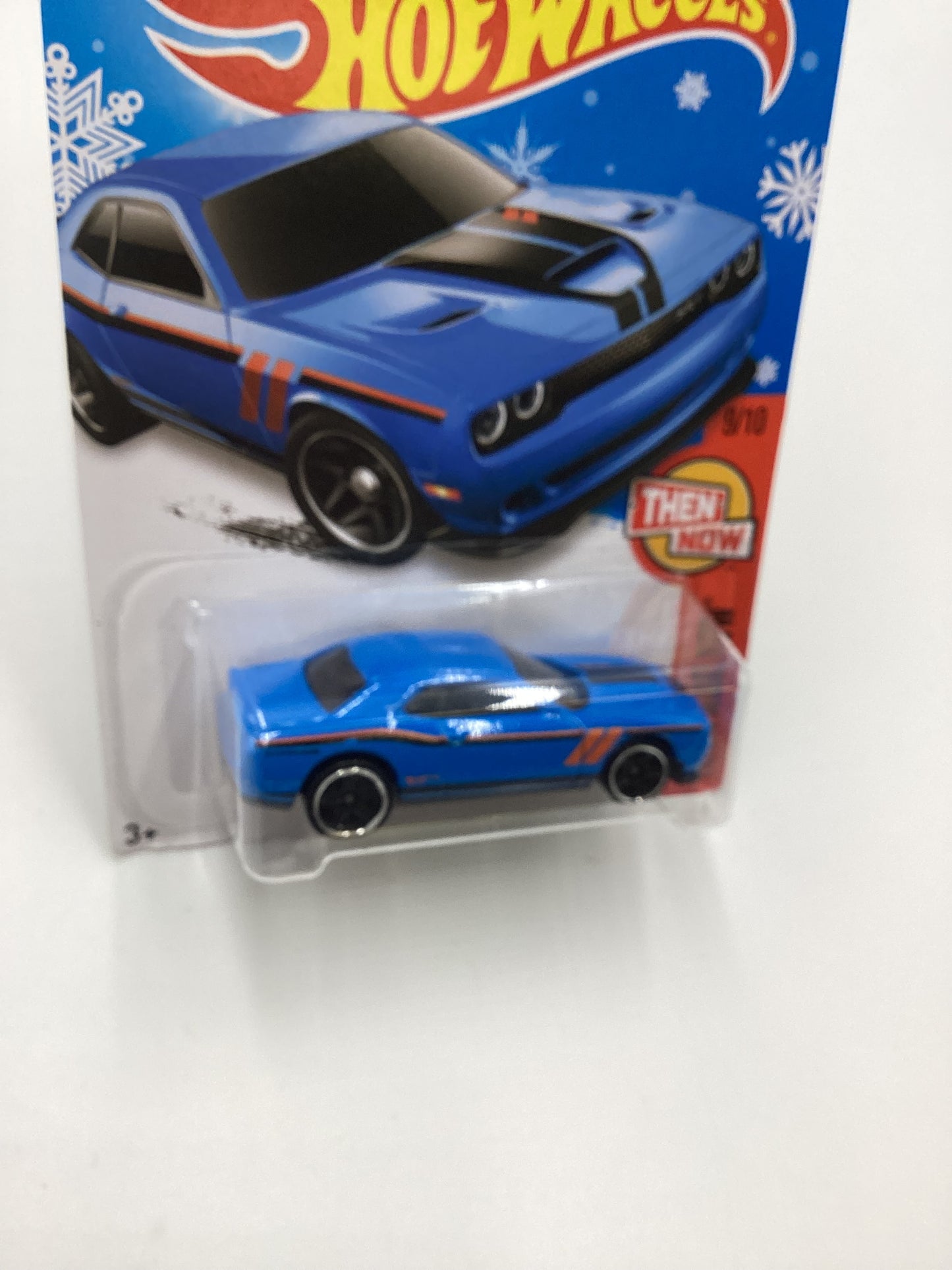 2016 Hot Wheels #109 15 Dodge Challenger SRT Blue Target Snowflake Card 237F
