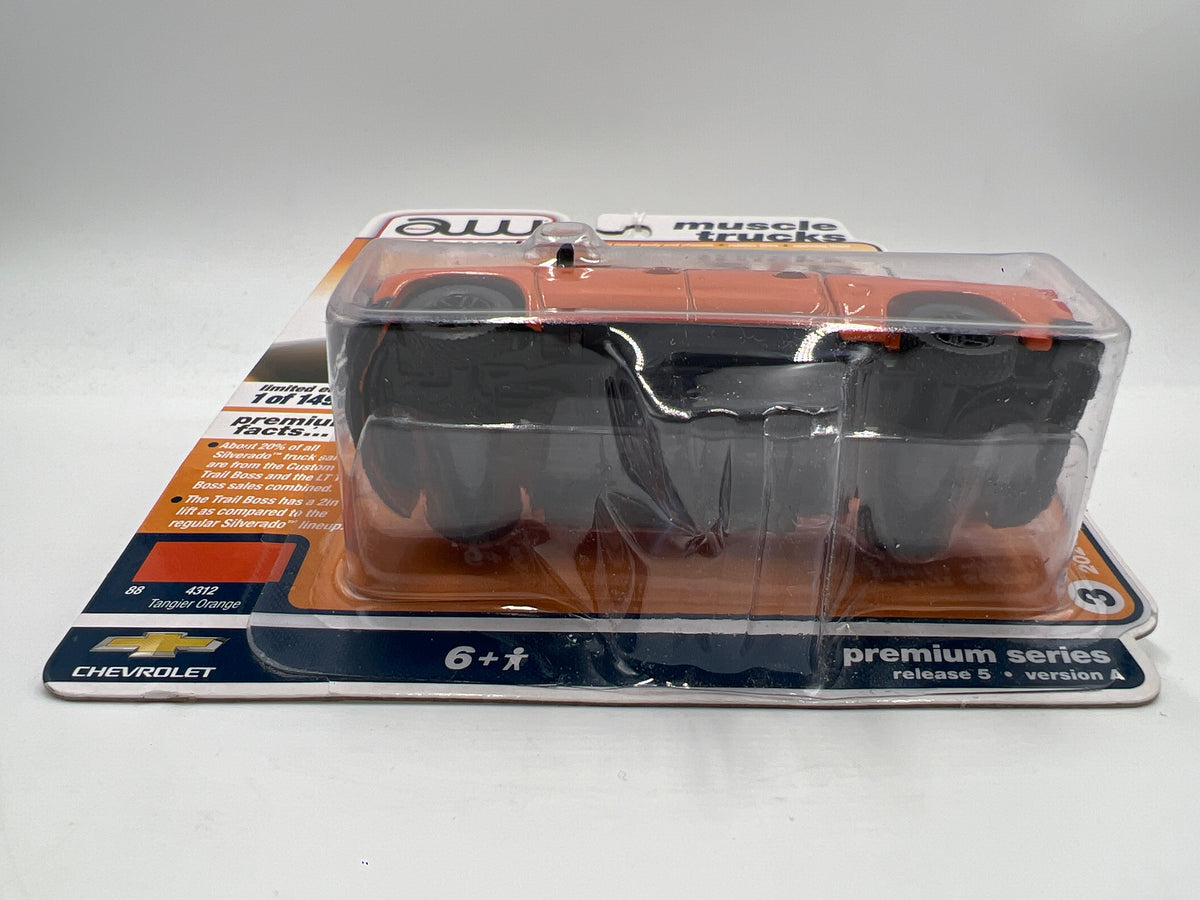 Auto World Muscle Trucks Release 5 Version A 2020 Chevy Silverado ZL1 LT Trail Boss Orange 183C