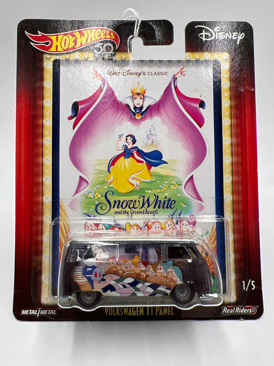 2018 Hot Wheels Premium Disney Snow White #1 Volkswagen T1 Panel Bus