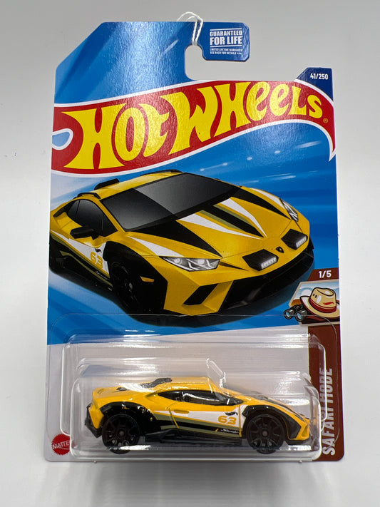 2025 Hot Wheels P Case Safari Mode #41 Lamborghini Huracan Sterrato Yellow 102F