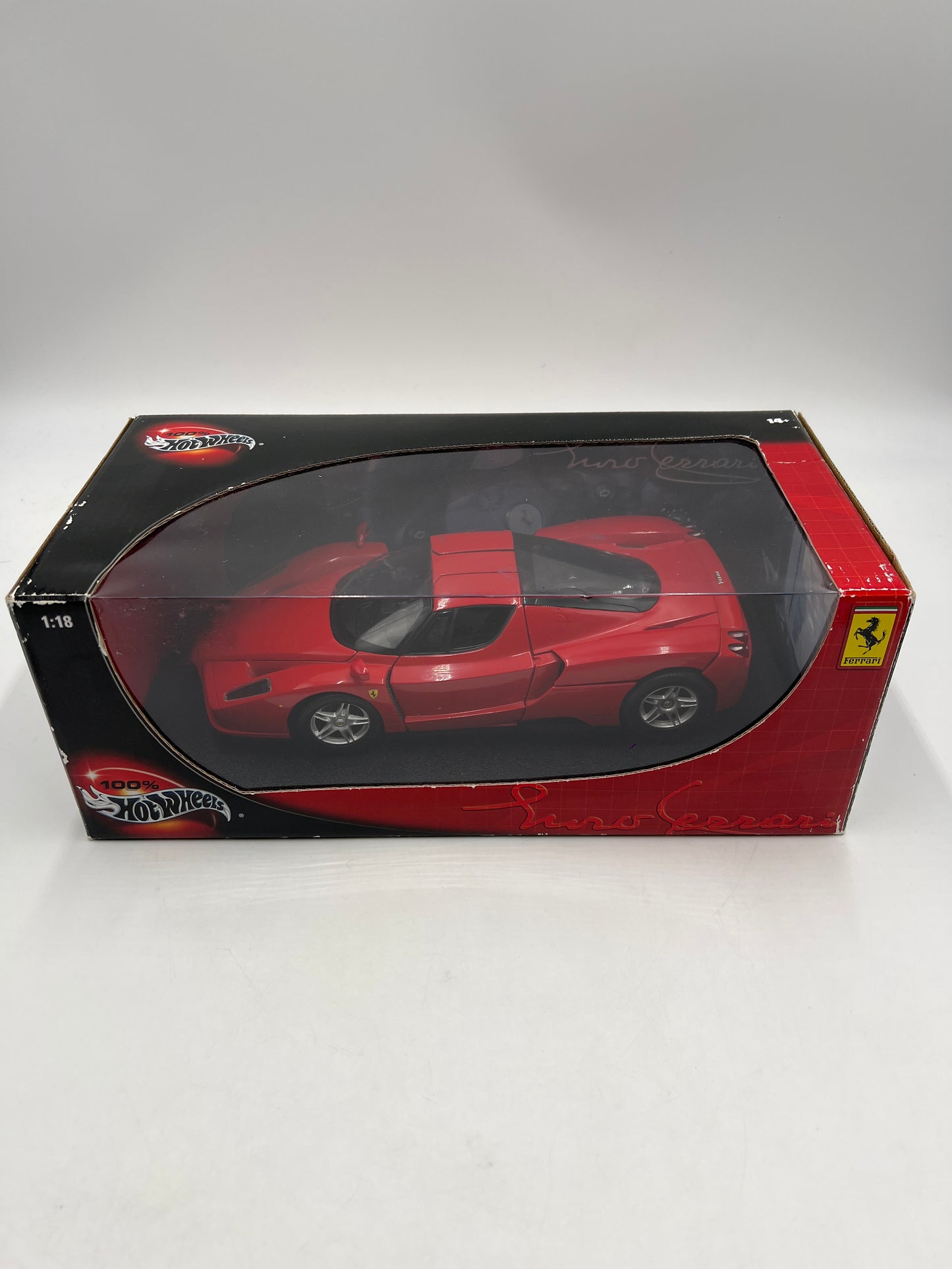 Hot Wheels 100% 1:18 Scale Enzo Ferrari NIB Red