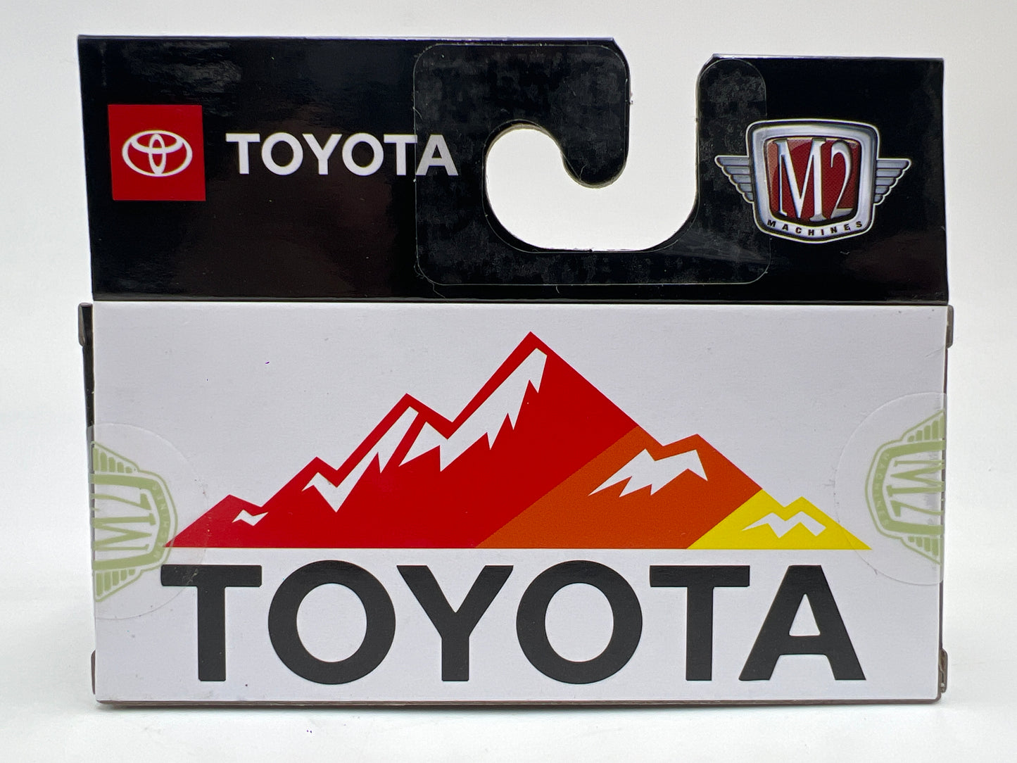 2026 M2 Machines WMTS22 Walmart Exclusive CHASE 1985 Toyota Truck White
