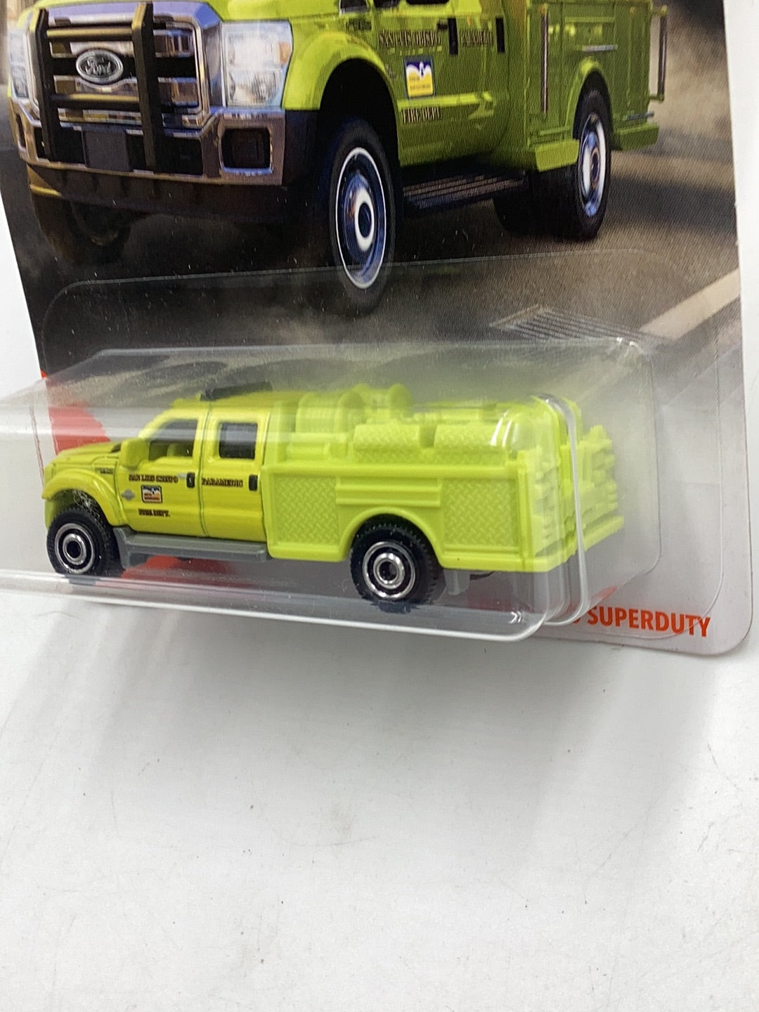 2020 matchbox #22 Ford F550 Superduty 19G