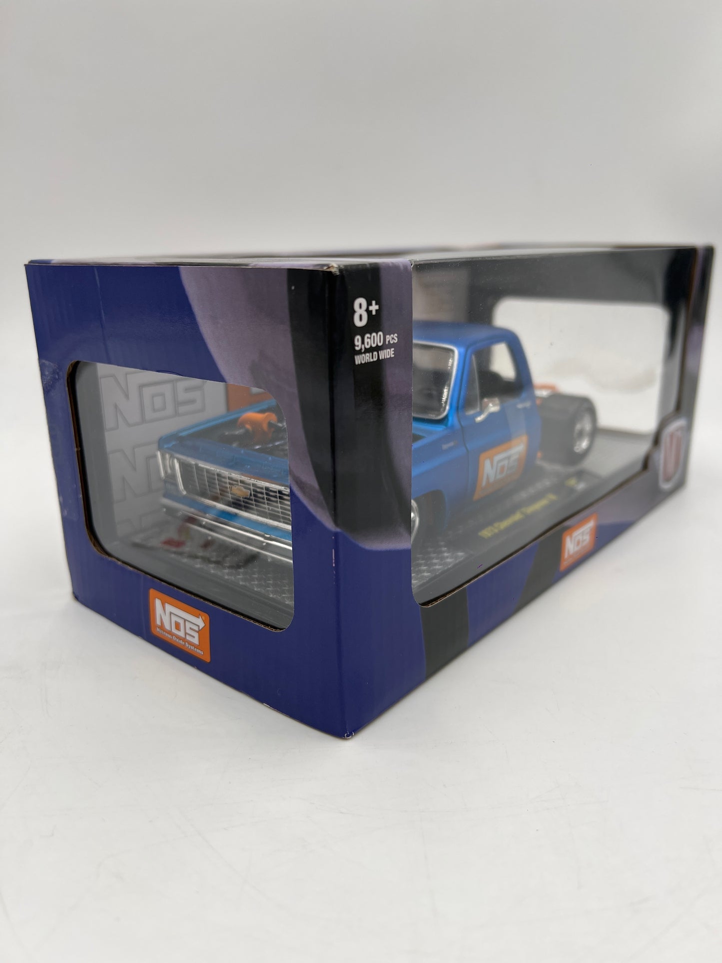 M2 Machines 1/24 NOS 1973 Chevrolet Cheyenne 10 Blue/Orange S37