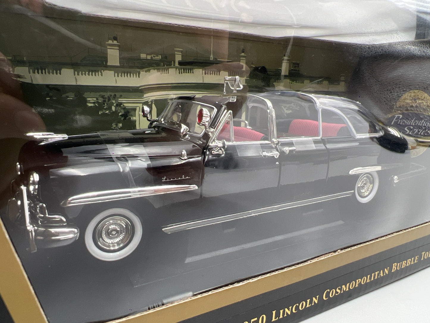 Road Signature 1/24 Scale Presidential Series 1950 Lincoln Cosmopolitan Bubble Top Black