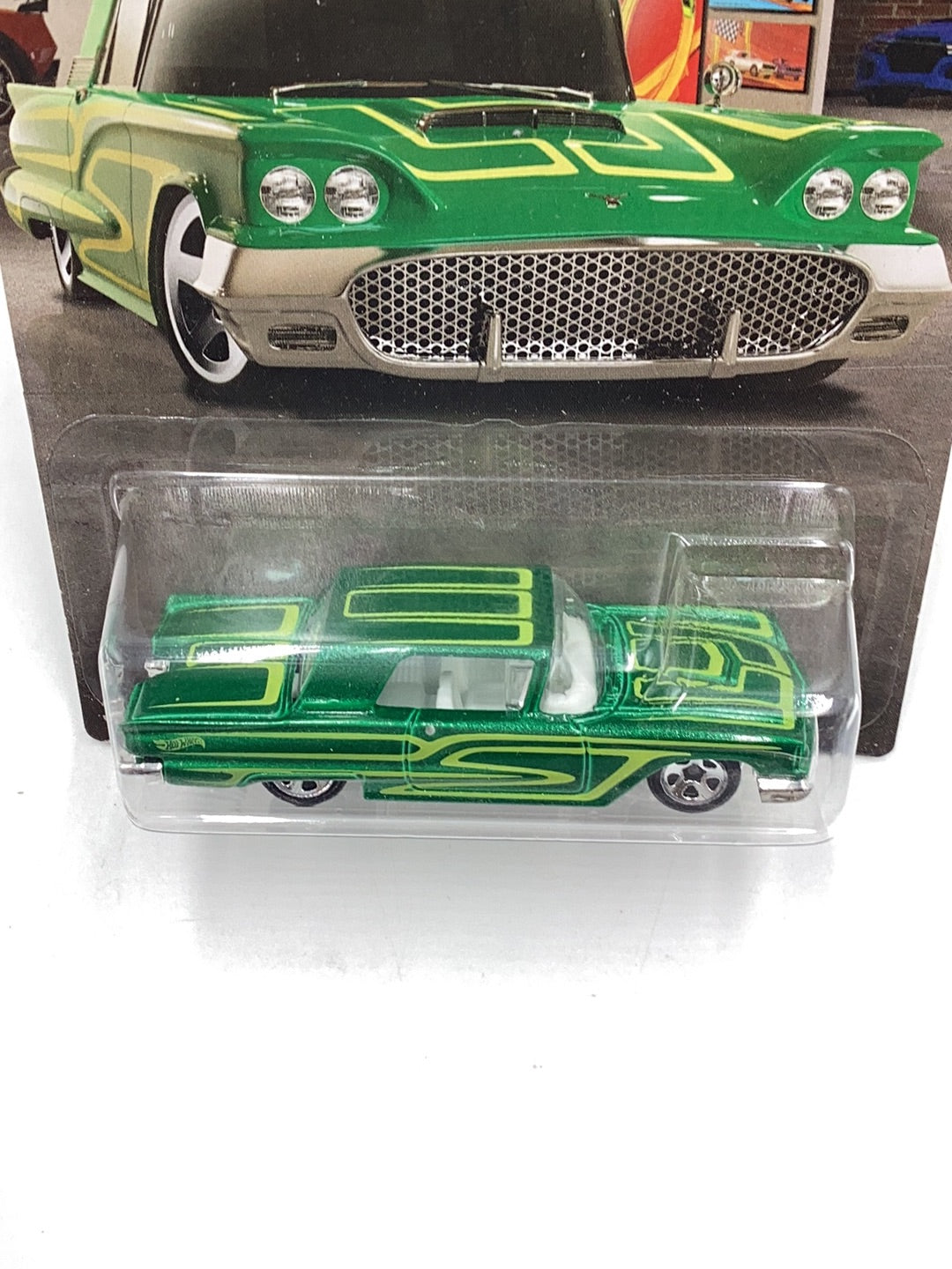 Hot Wheels Garage 9/10 58 Ford Thunderbird 151B