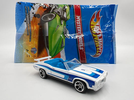 2012 Hot Wheels Mystery Models #5 70 Pontiac GTO White/Blue W/Poster