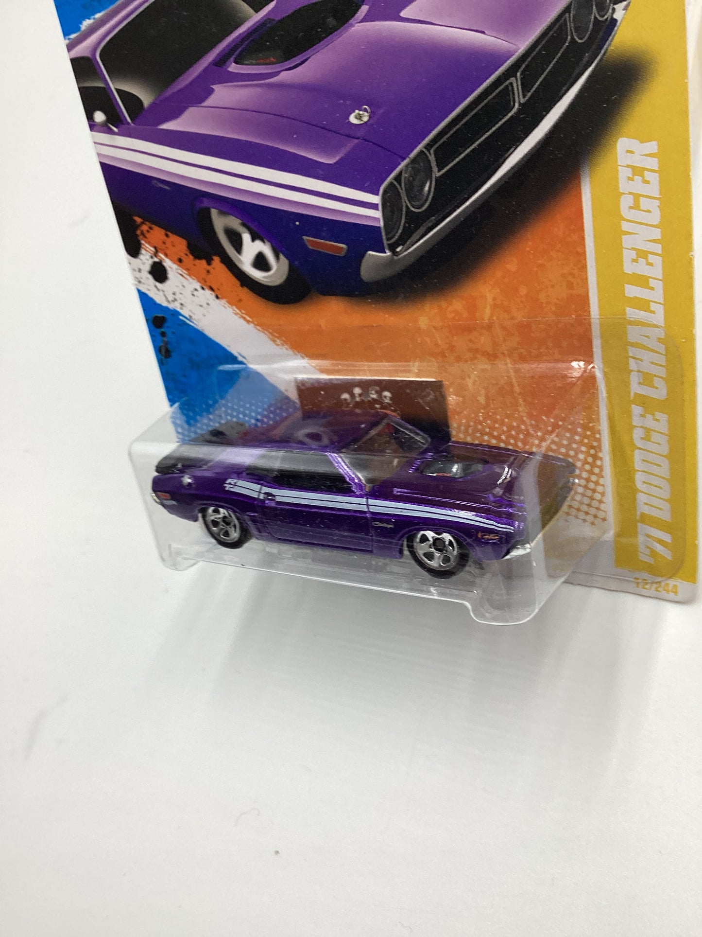 2011 Hot Wheels #12 71 Dodge Challenger Purple 56E