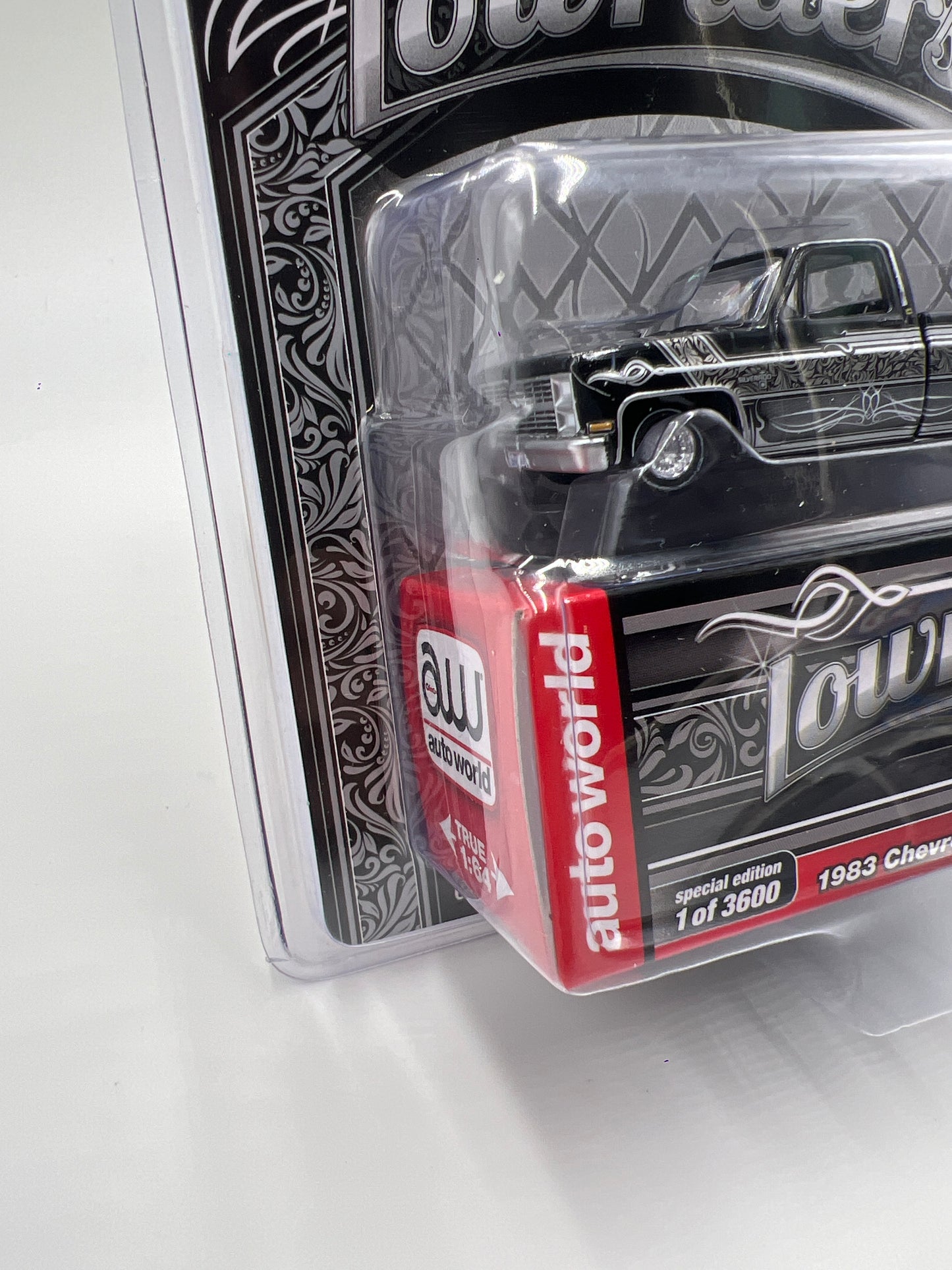 Auto World Mijo Exclusives Lowriders 1/3600 1983 Chevrolet Silverado Black/Silver 181B