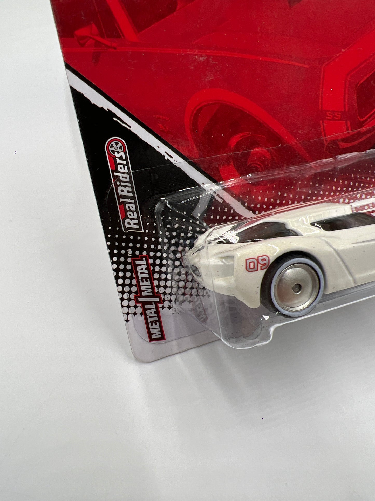 Hot Wheels Premium Garage Series #7 Corvette Sting Ray Concept White
