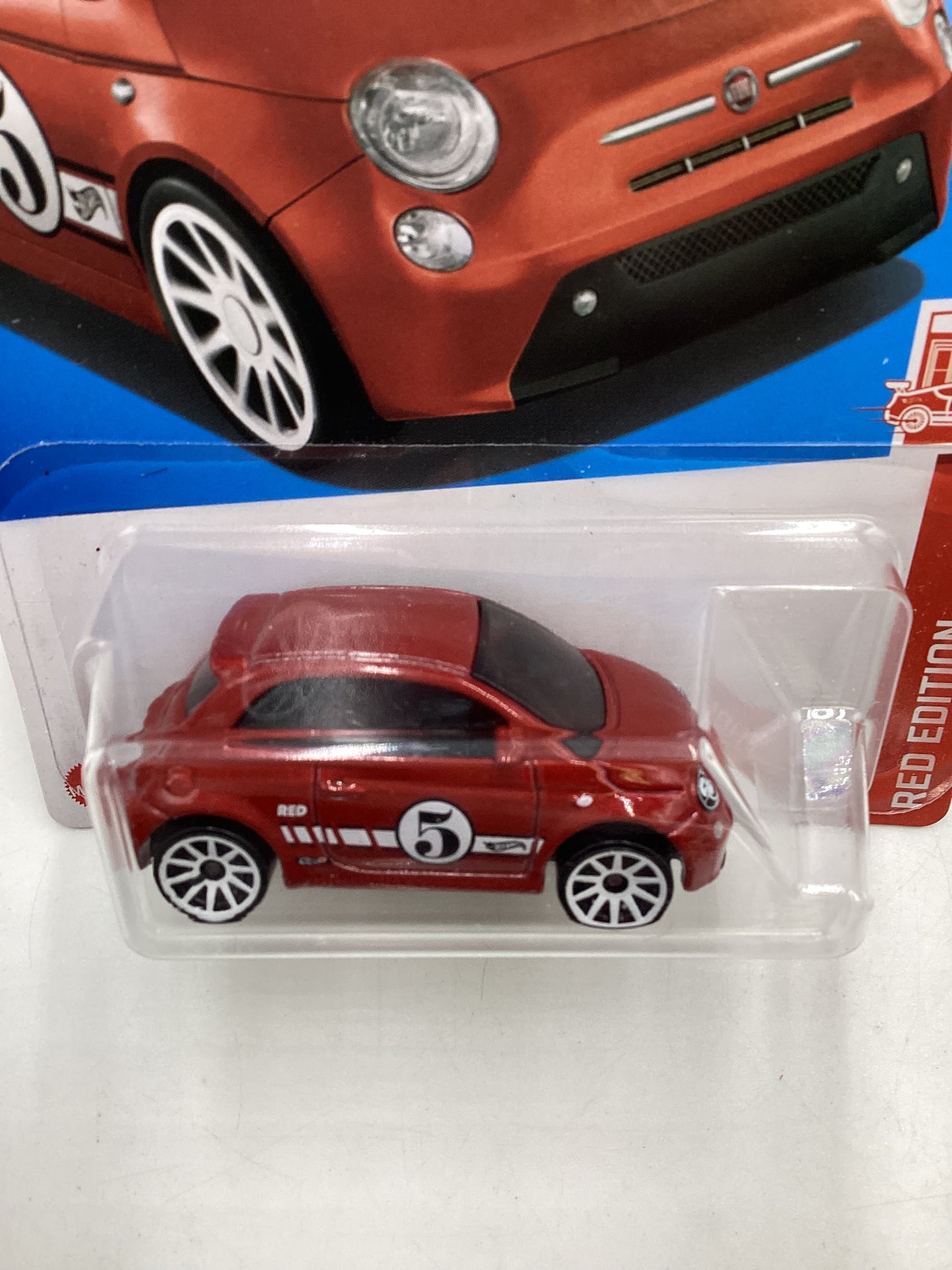 2024 Hot wheels Red edition #22 Fiat 500e Bad Card 150i