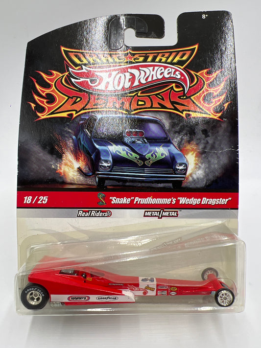 Hot Wheels Drag Strip Demons #18 Snake Prudhommes Wedge Dragster W/Protector