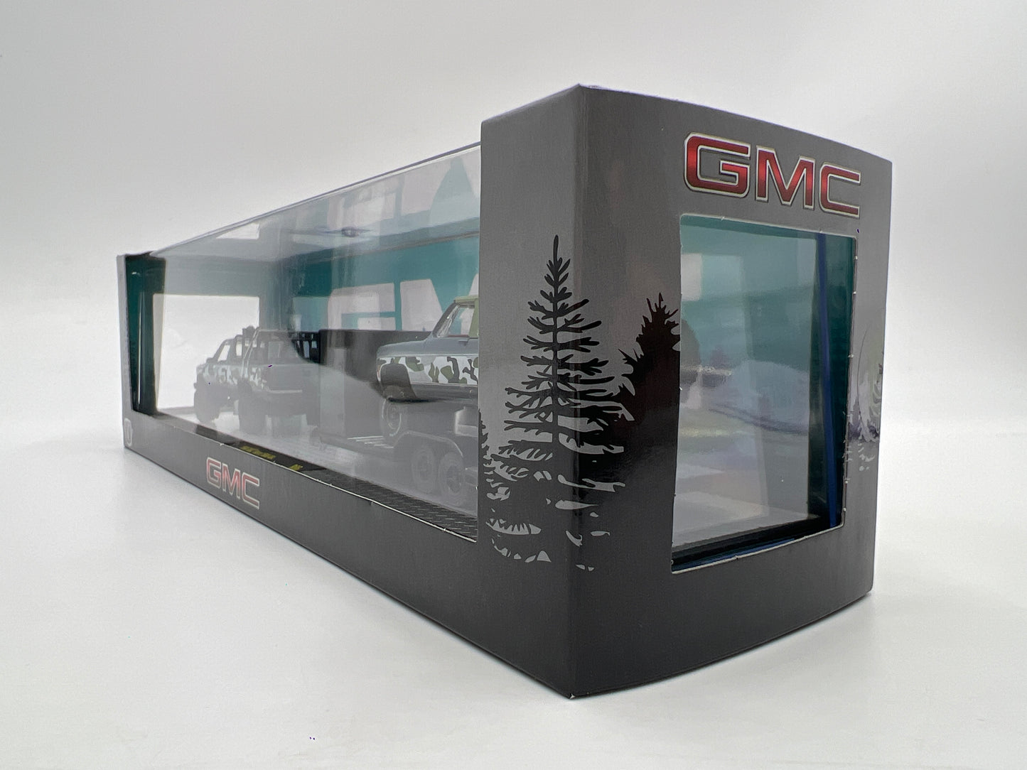 M2 Machines Auto Haulers 1998 GMC Sierra 1500 4x4 & 1973 GMC Jimmy Sierra 4x4 R86