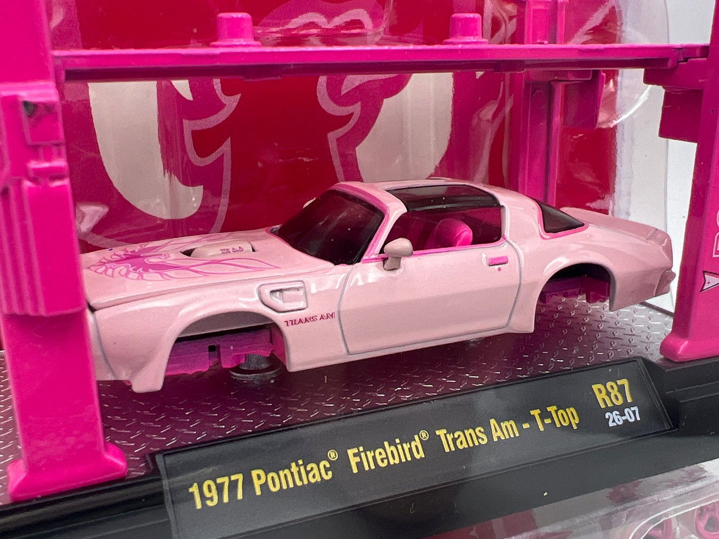 2026 M2 Machines R87 Model Kits CHASE 1977 Pontiac Firebird Trans Am T-Top Pink