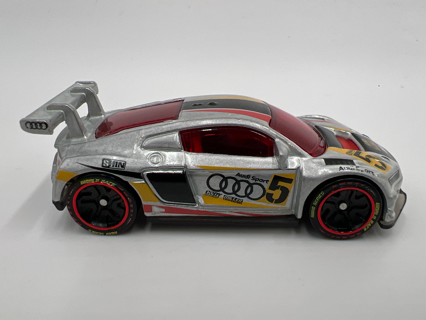 Hot Wheels iD World Race Series 2 #2 Audi R8 LMS Silver