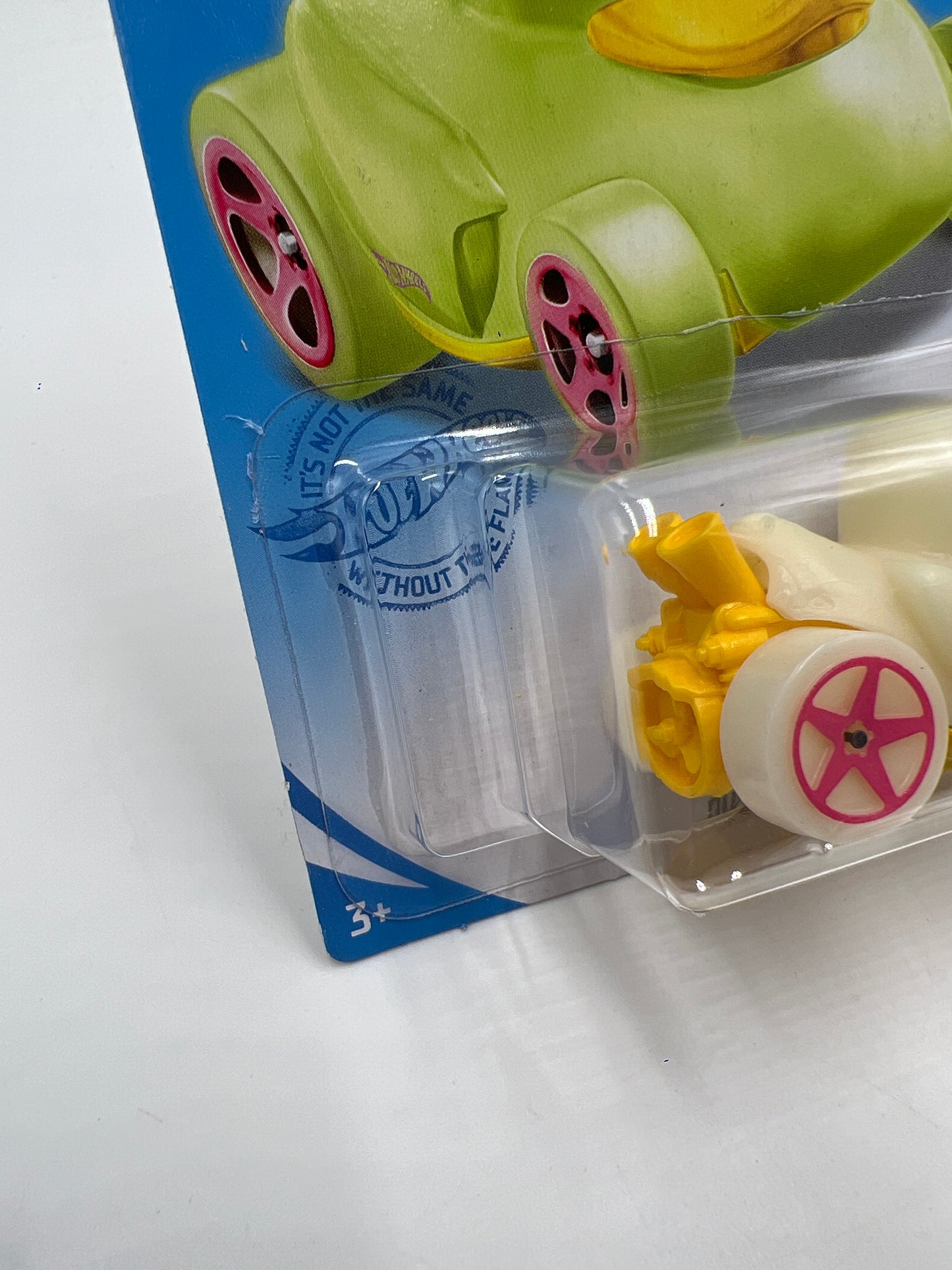 2021 Hot Wheels Glow Racers #111 Duck N Roll Glow In The Dark  123A