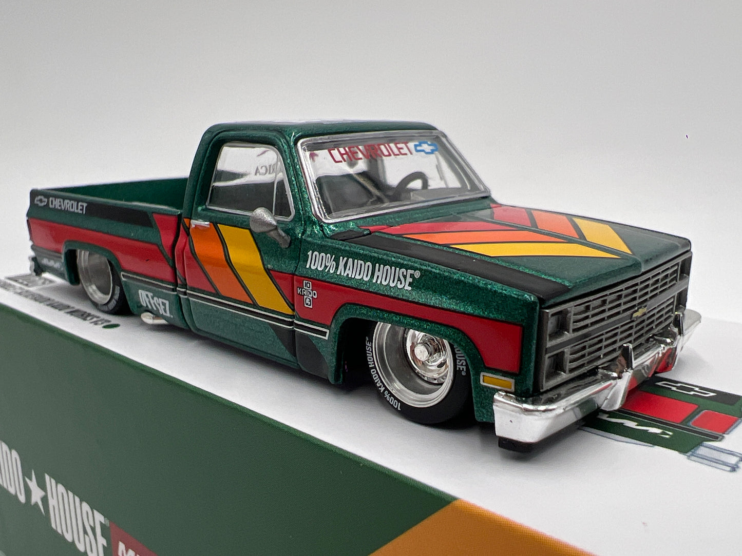 Mini GT x Kaido House #226 Chevrolet Silverado Kaido Works V3 Green